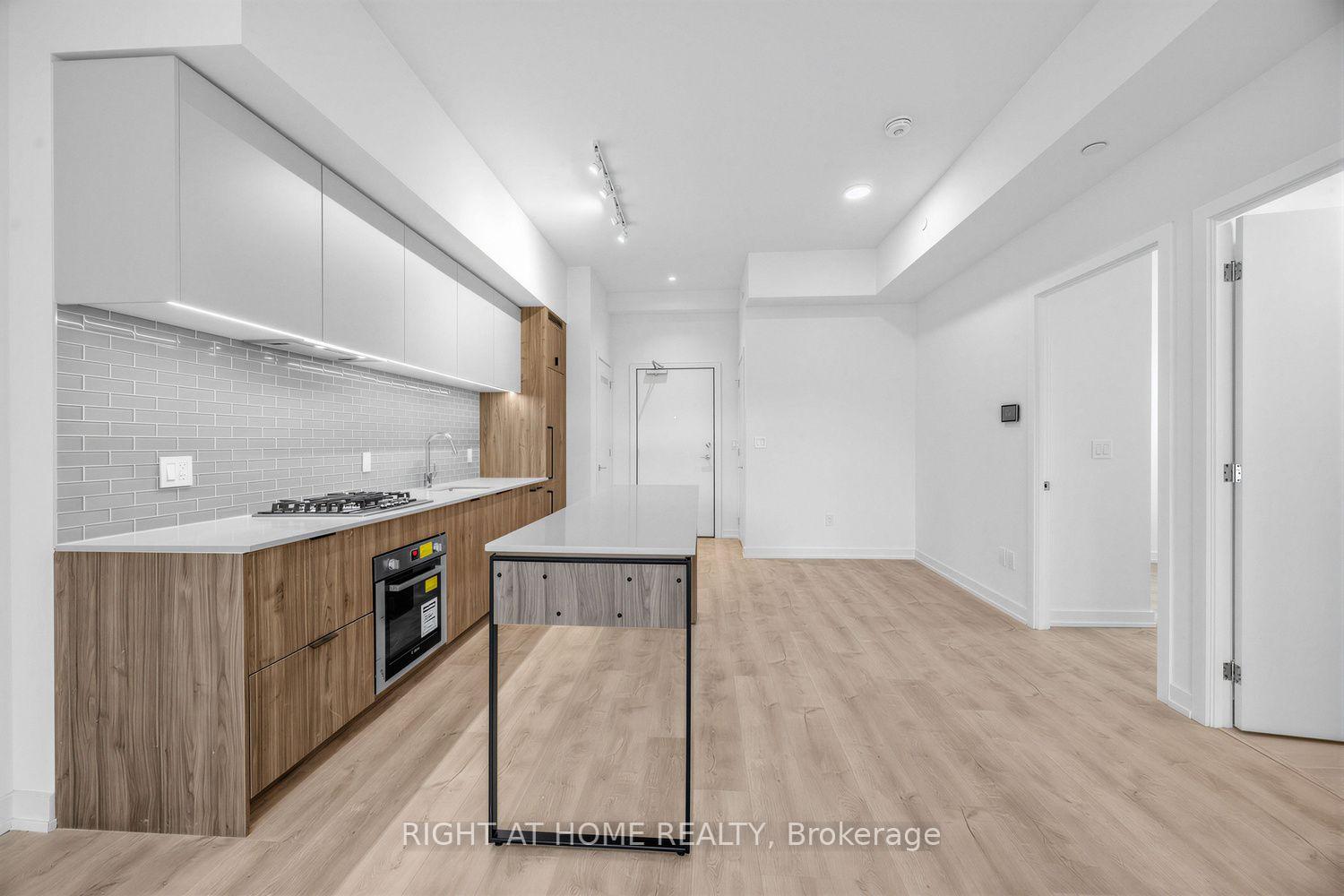 Photo 11 of Unit 207, 722 Marlee Avenue, North York, Yorkdale-Glen Park — HOMEH