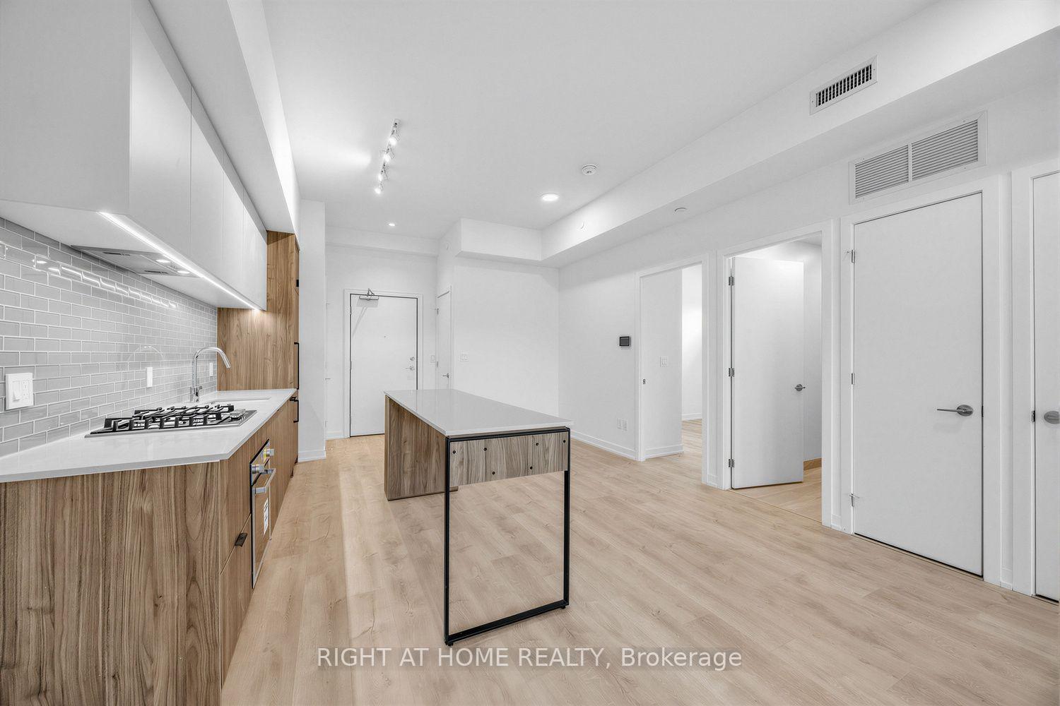 Photo 12 of Unit 207, 722 Marlee Avenue, North York, Yorkdale-Glen Park — HOMEH