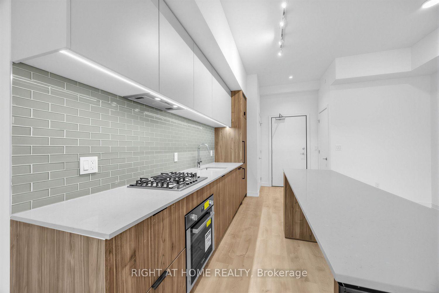 Photo 13 of Unit 207, 722 Marlee Avenue, North York, Yorkdale-Glen Park — HOMEH