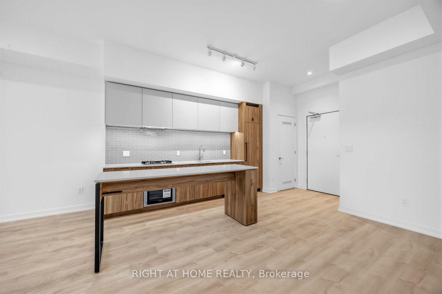 Photo 14 of Unit 207, 722 Marlee Avenue, North York, Yorkdale-Glen Park — HOMEH