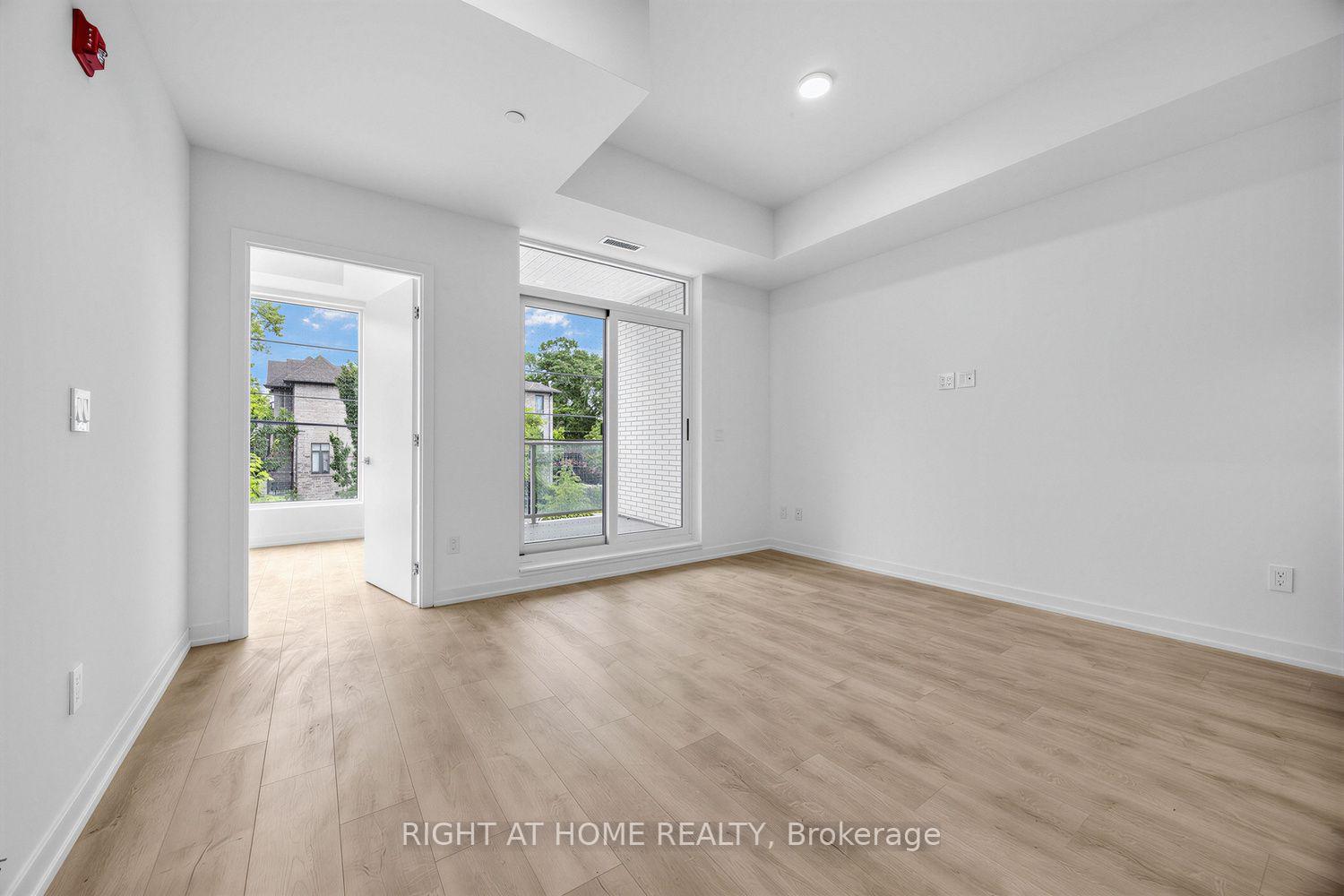 Photo 15 of Unit 207, 722 Marlee Avenue, North York, Yorkdale-Glen Park — HOMEH
