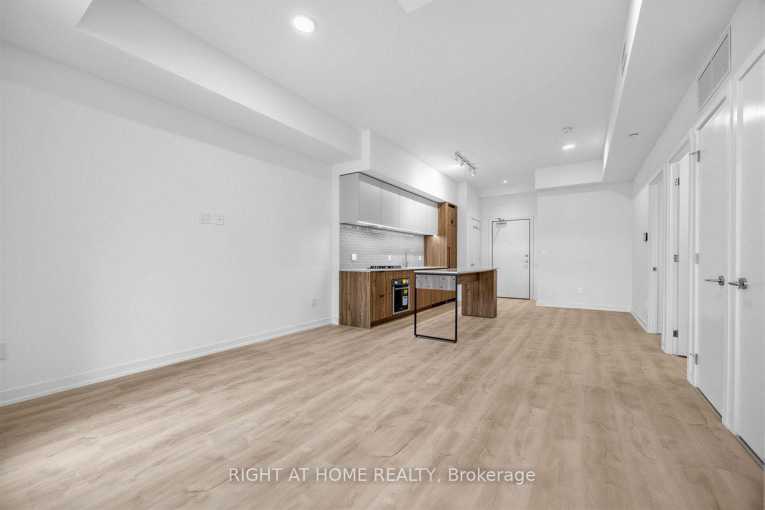Photo 18 of Unit 207, 722 Marlee Avenue, North York, Yorkdale-Glen Park — HOMEH