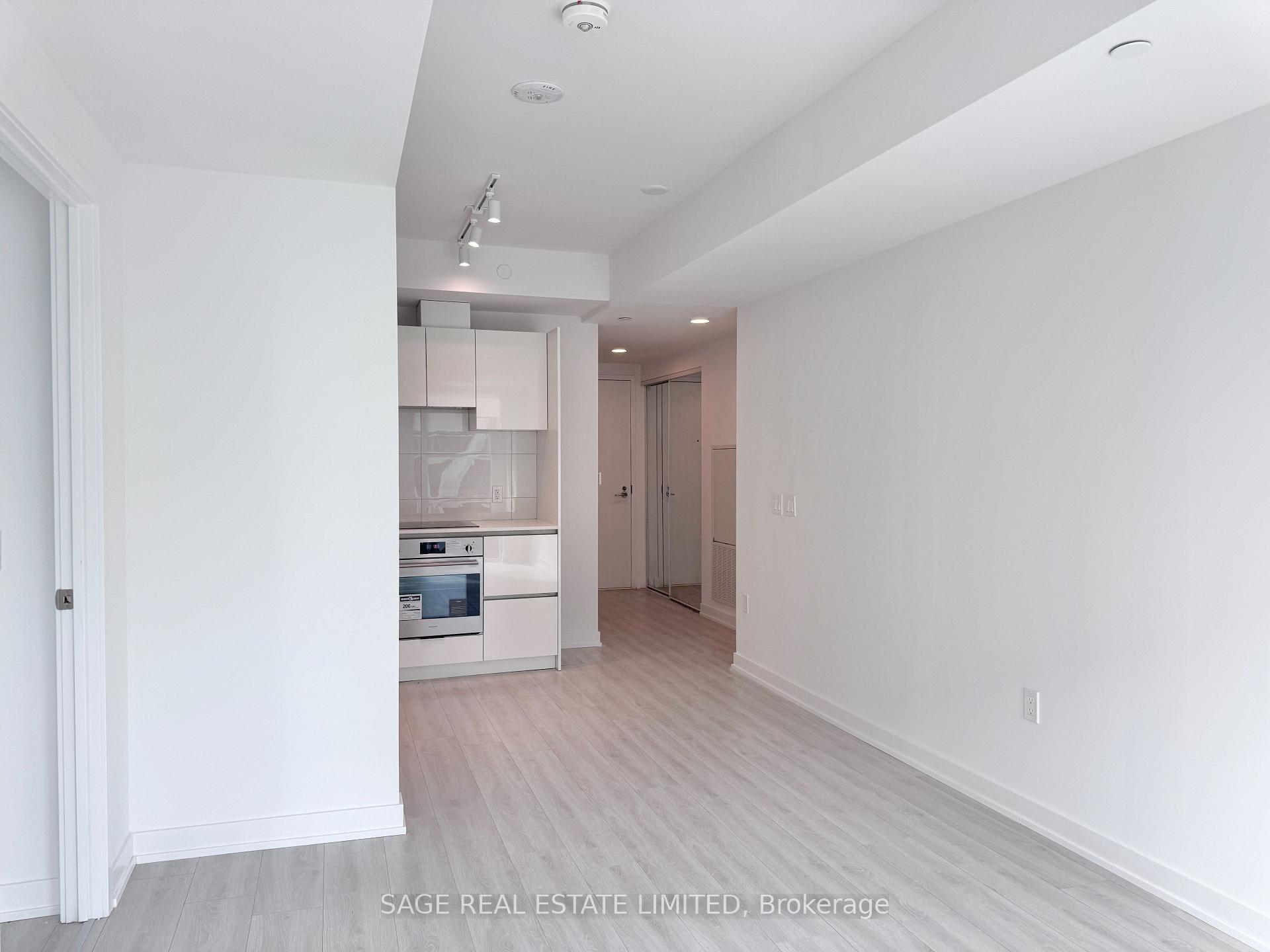 Photo 2 of Unit 3505, 238 Simcoe Street, Toronto, Kensington-Chinatown — HOMEH