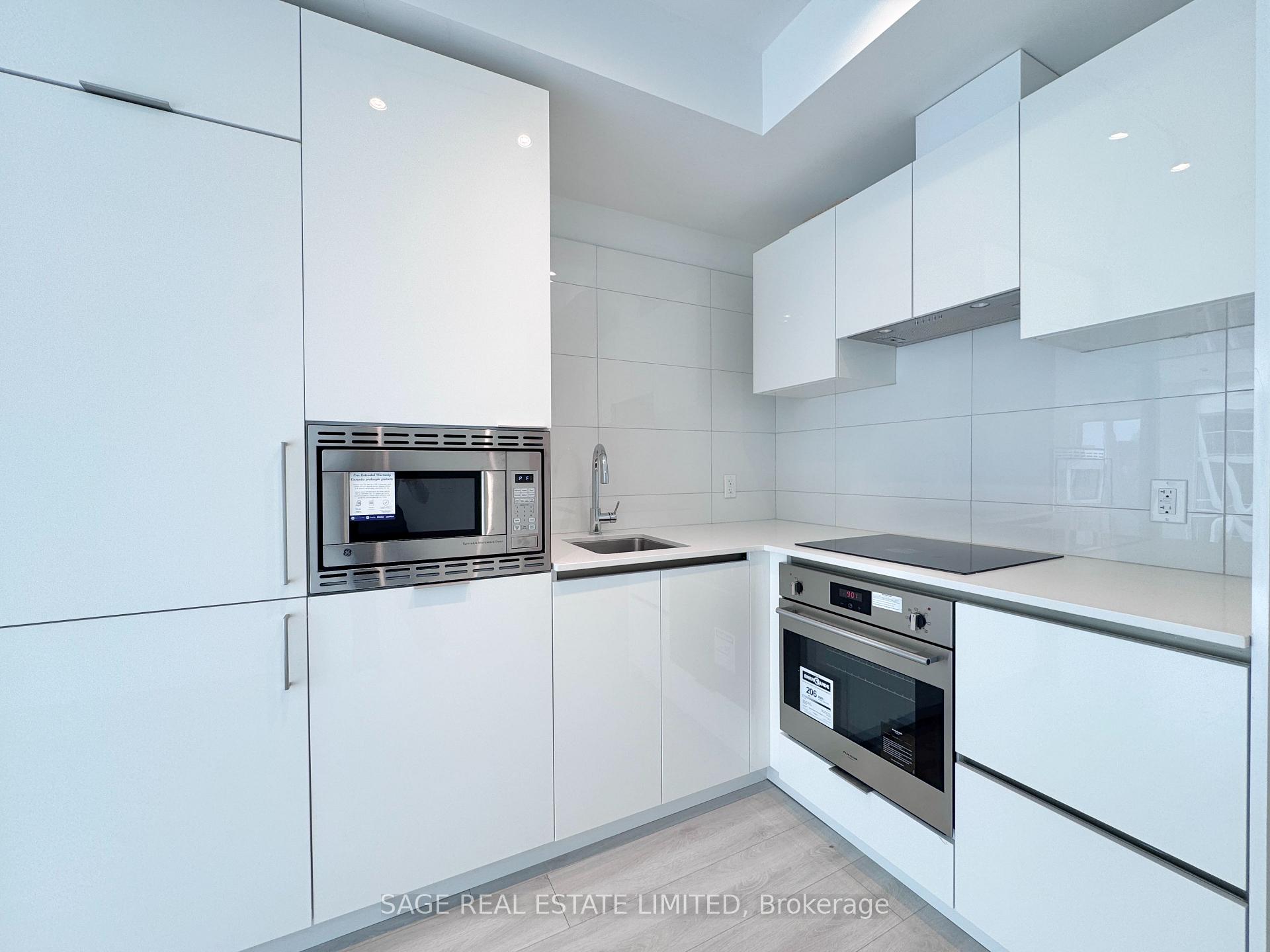 Photo 6 of Unit 3505, 238 Simcoe Street, Toronto, Kensington-Chinatown — HOMEH