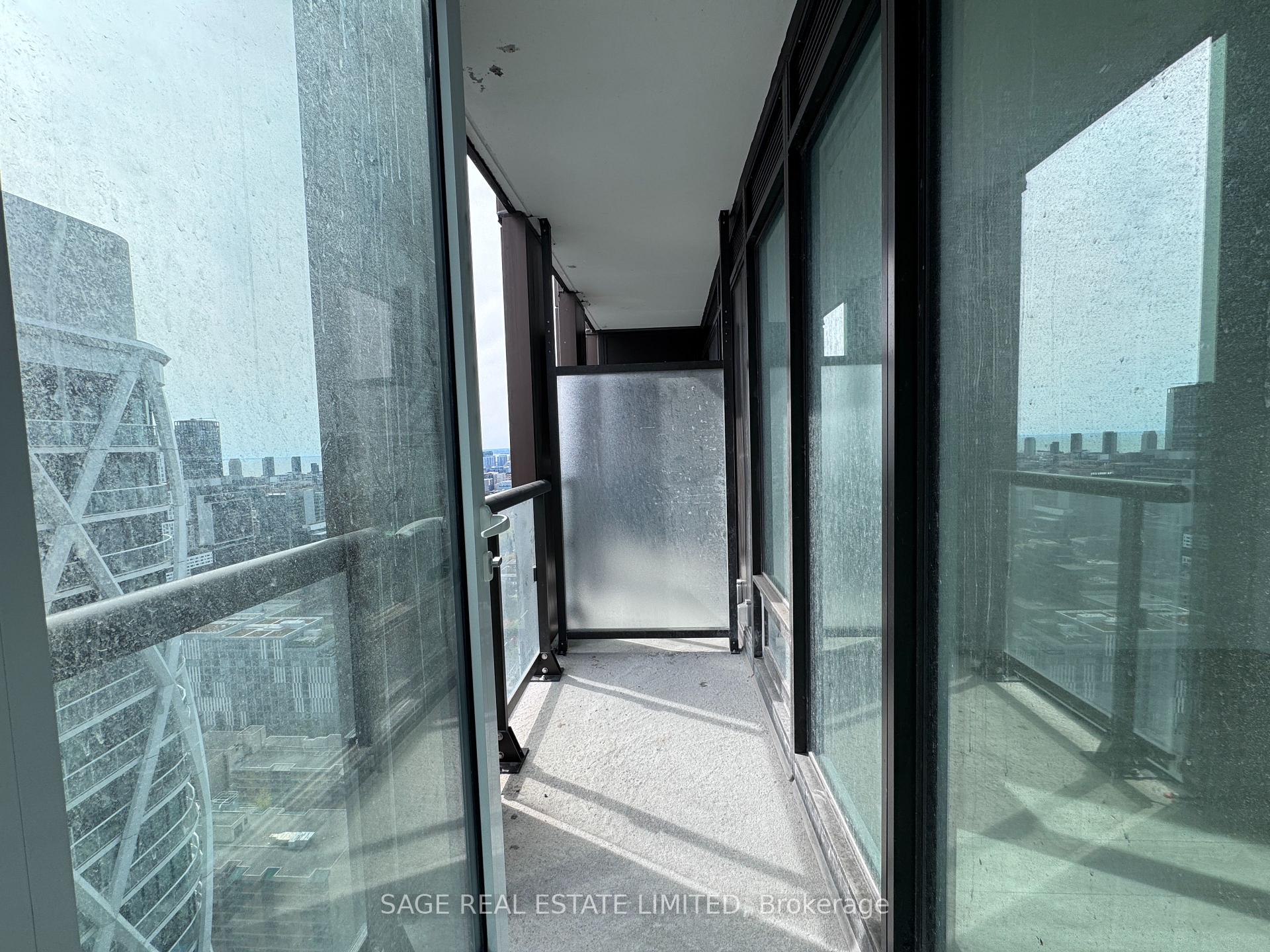 Photo 15 of Unit 3505, 238 Simcoe Street, Toronto, Kensington-Chinatown — HOMEH