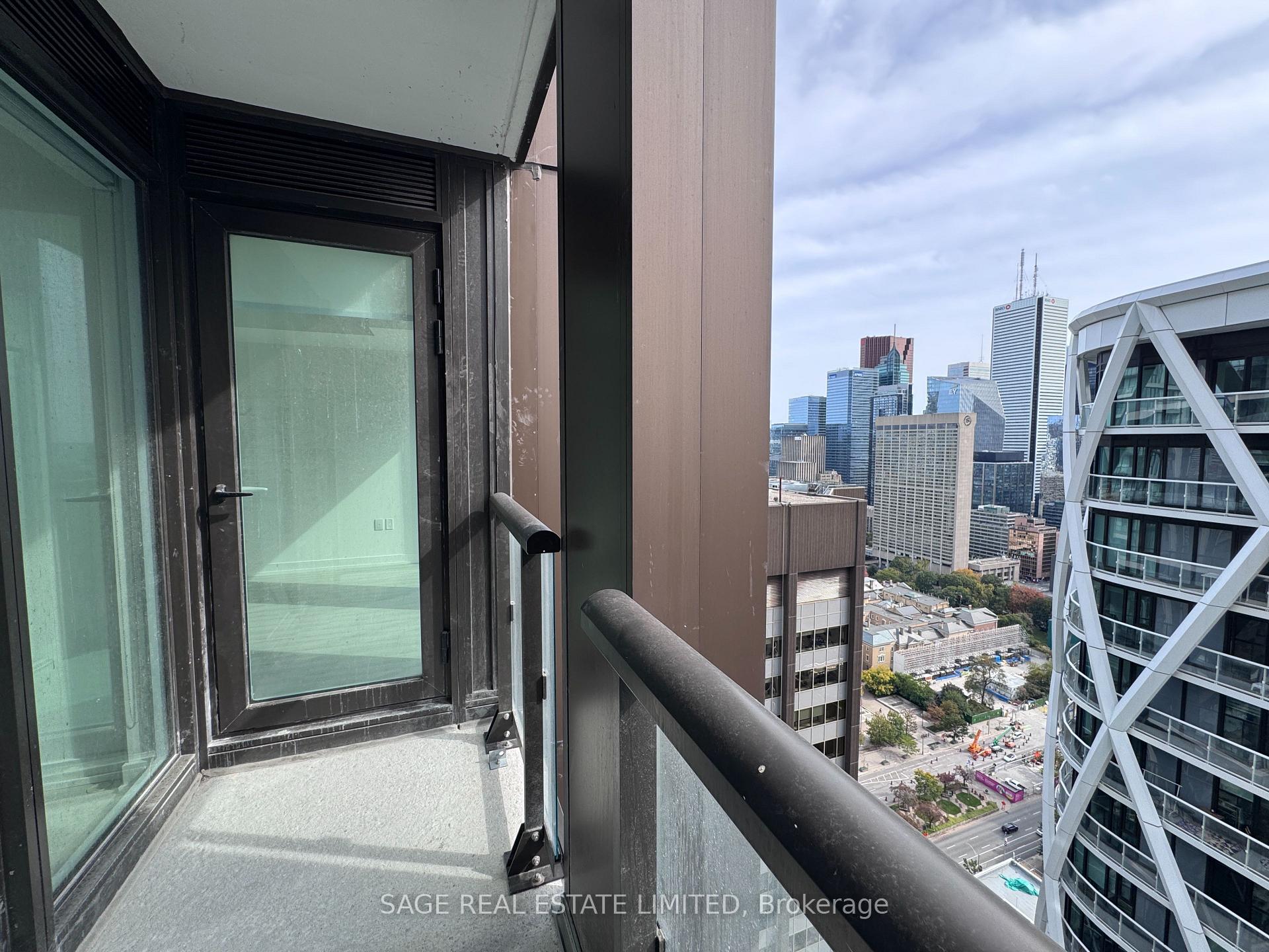 Photo 17 of Unit 3505, 238 Simcoe Street, Toronto, Kensington-Chinatown — HOMEH