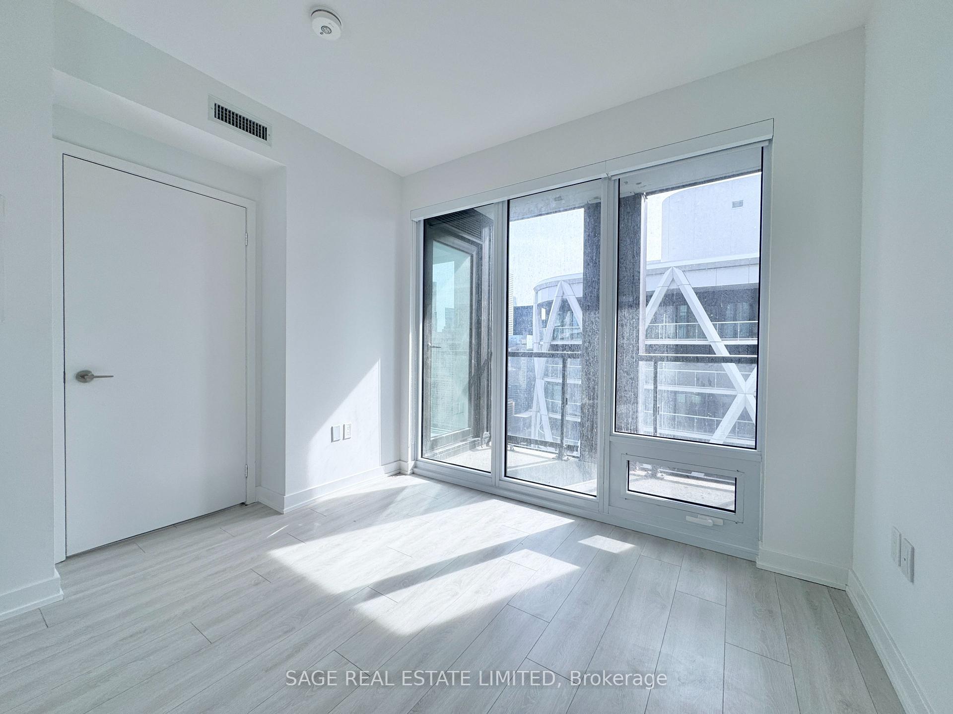 Photo 36 of Unit 3505, 238 Simcoe Street, Toronto, Kensington-Chinatown — HOMEH