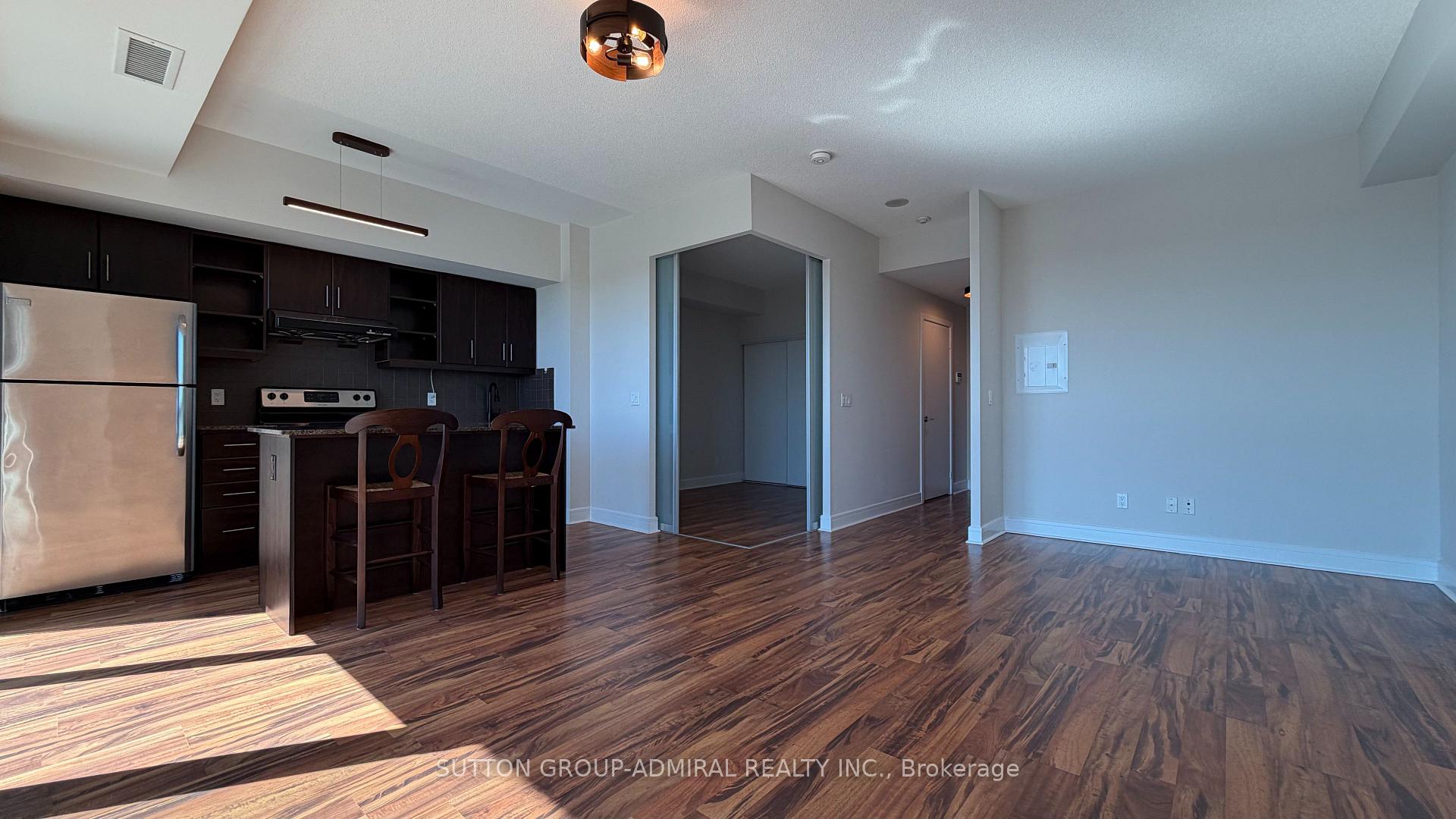 Photo 8 of Unit 726, 35 Brian Peck Crescent, Toronto, Thorncliffe Park — HOMEH