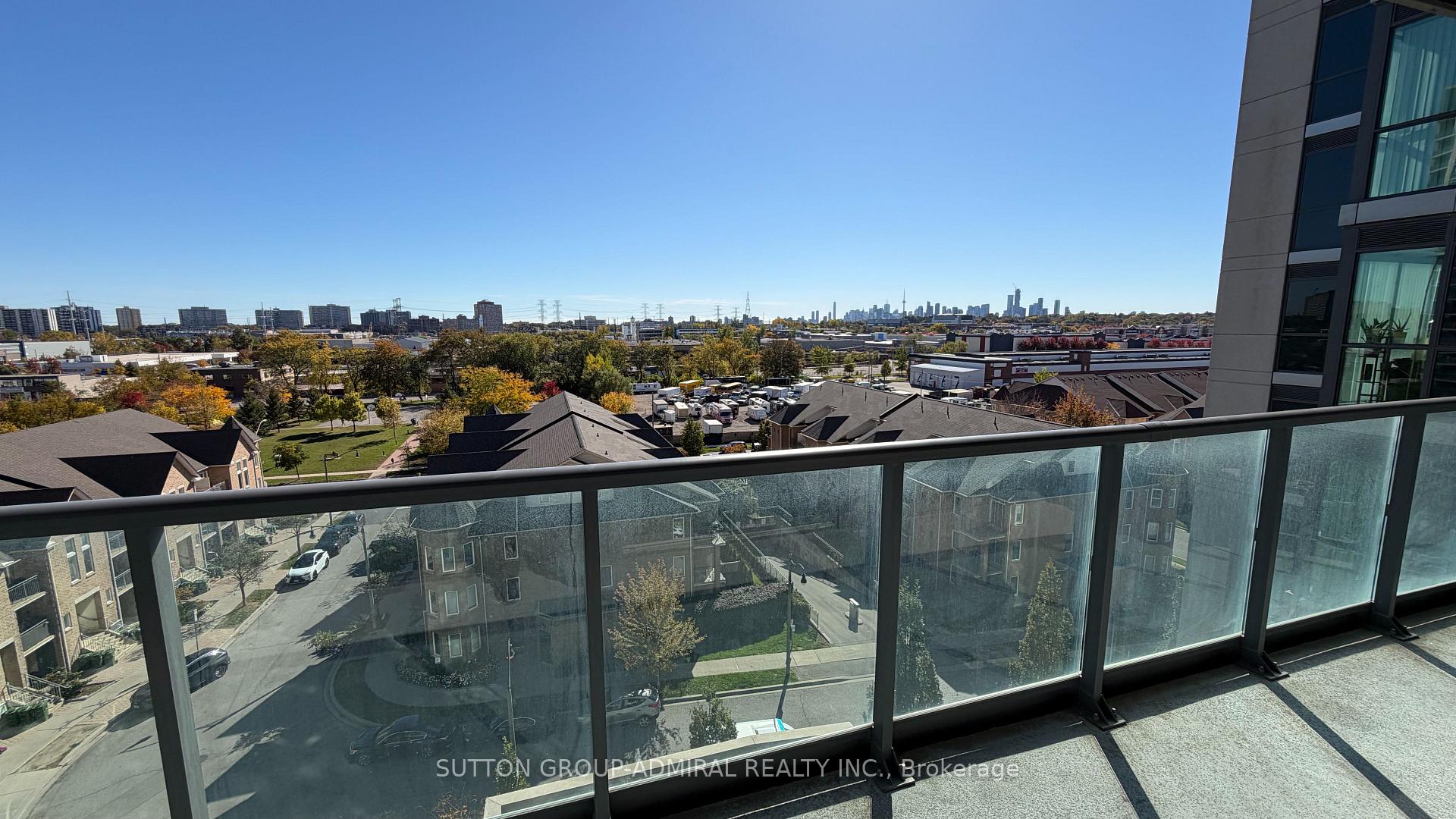 Photo 19 of Unit 726, 35 Brian Peck Crescent, Toronto, Thorncliffe Park — HOMEH