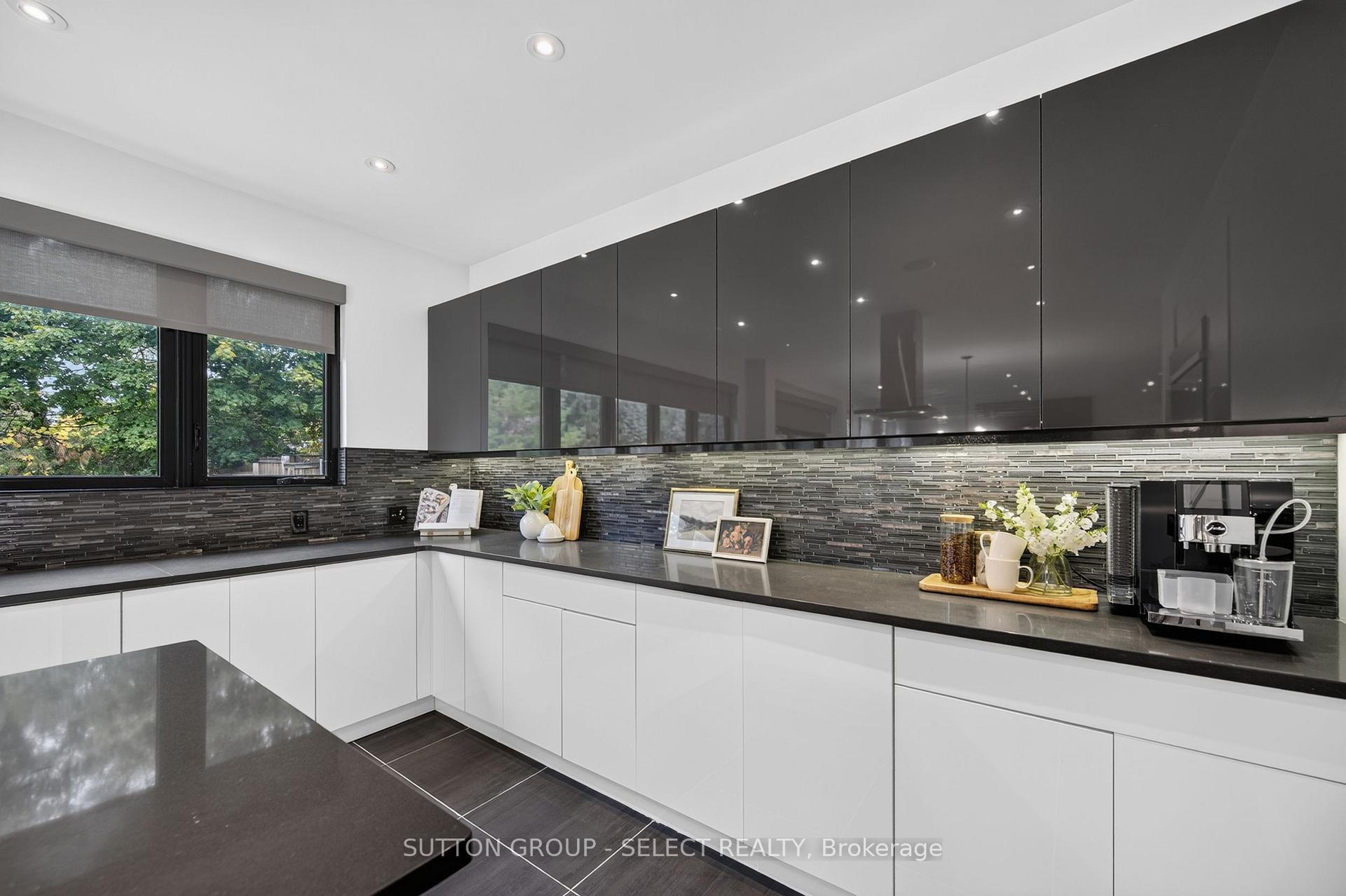 Photo 13 of 744 Hickorystick Key, London, North R — HOMEH