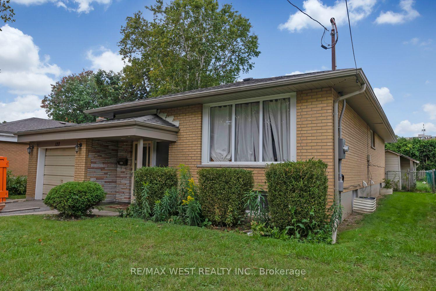 Photo 4 of Unit Basement, 120 Bell Drive, Whitby, Lynde Creek — HOMEH