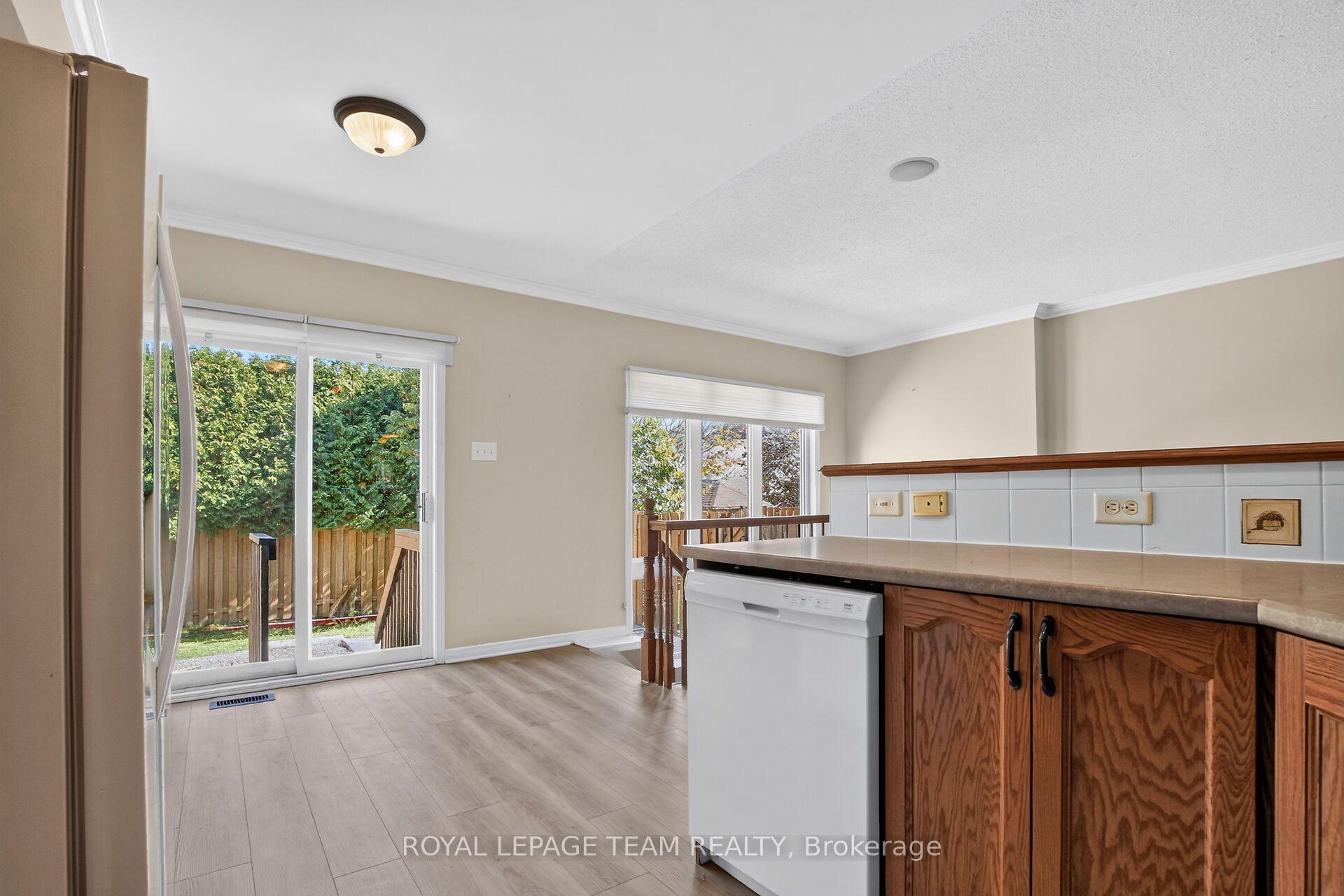 Photo 15 of 3 Chantilly Gate, Ottawa, Stittsville (North) — HOMEH