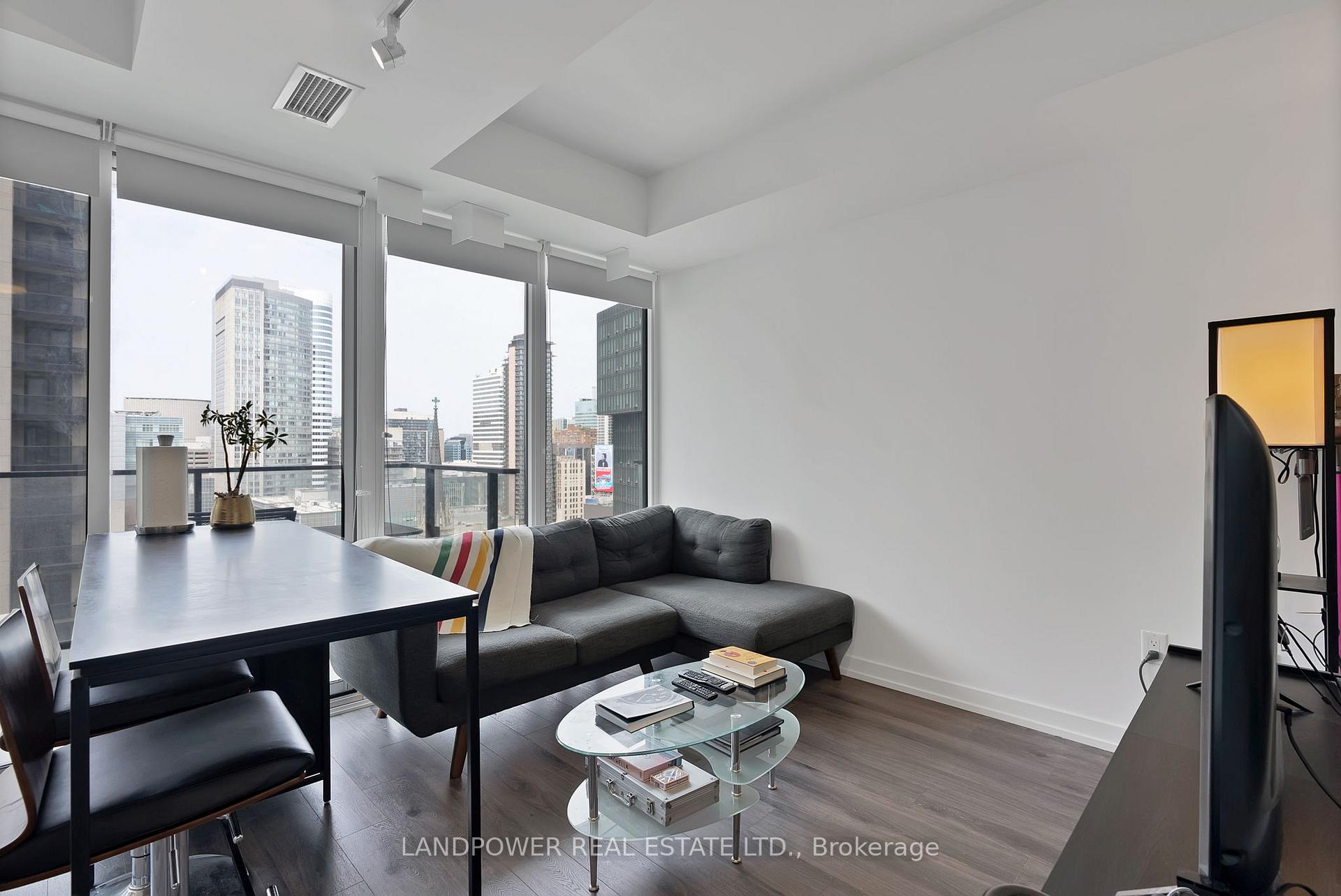 Photo 9 of Unit 2501, 77 Shuter Street, Toronto, Church-Yonge Corridor — HOMEH