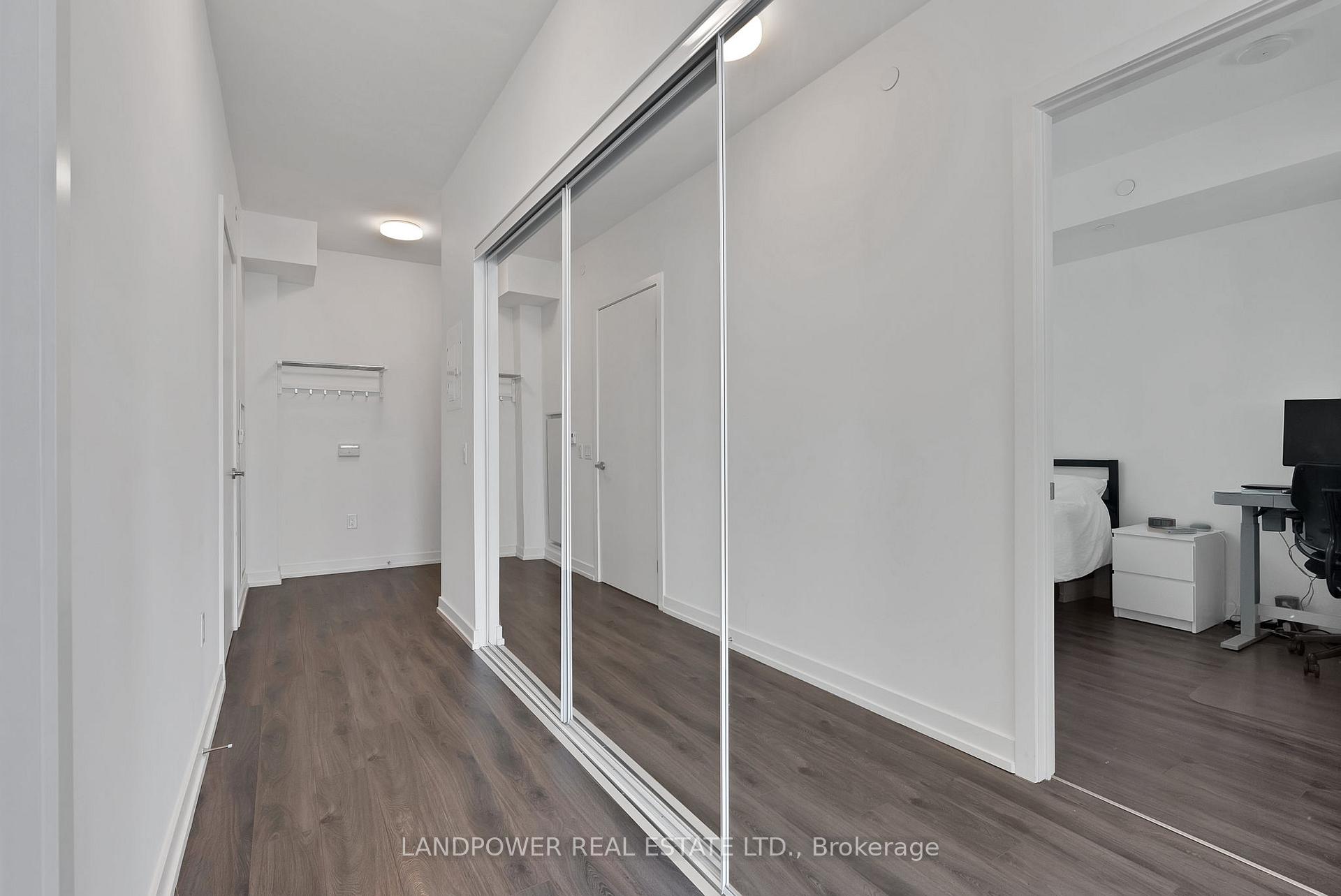 Photo 13 of Unit 2501, 77 Shuter Street, Toronto, Church-Yonge Corridor — HOMEH