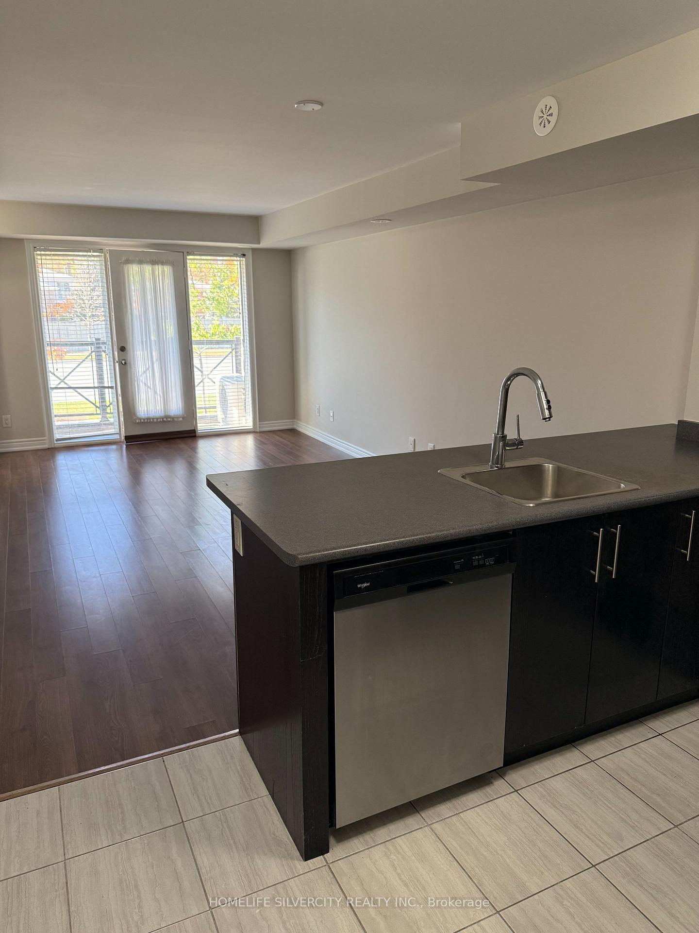 Photo 5 of Unit 114, 2 Dunsheath Way, Markham, Cornell — HOMEH