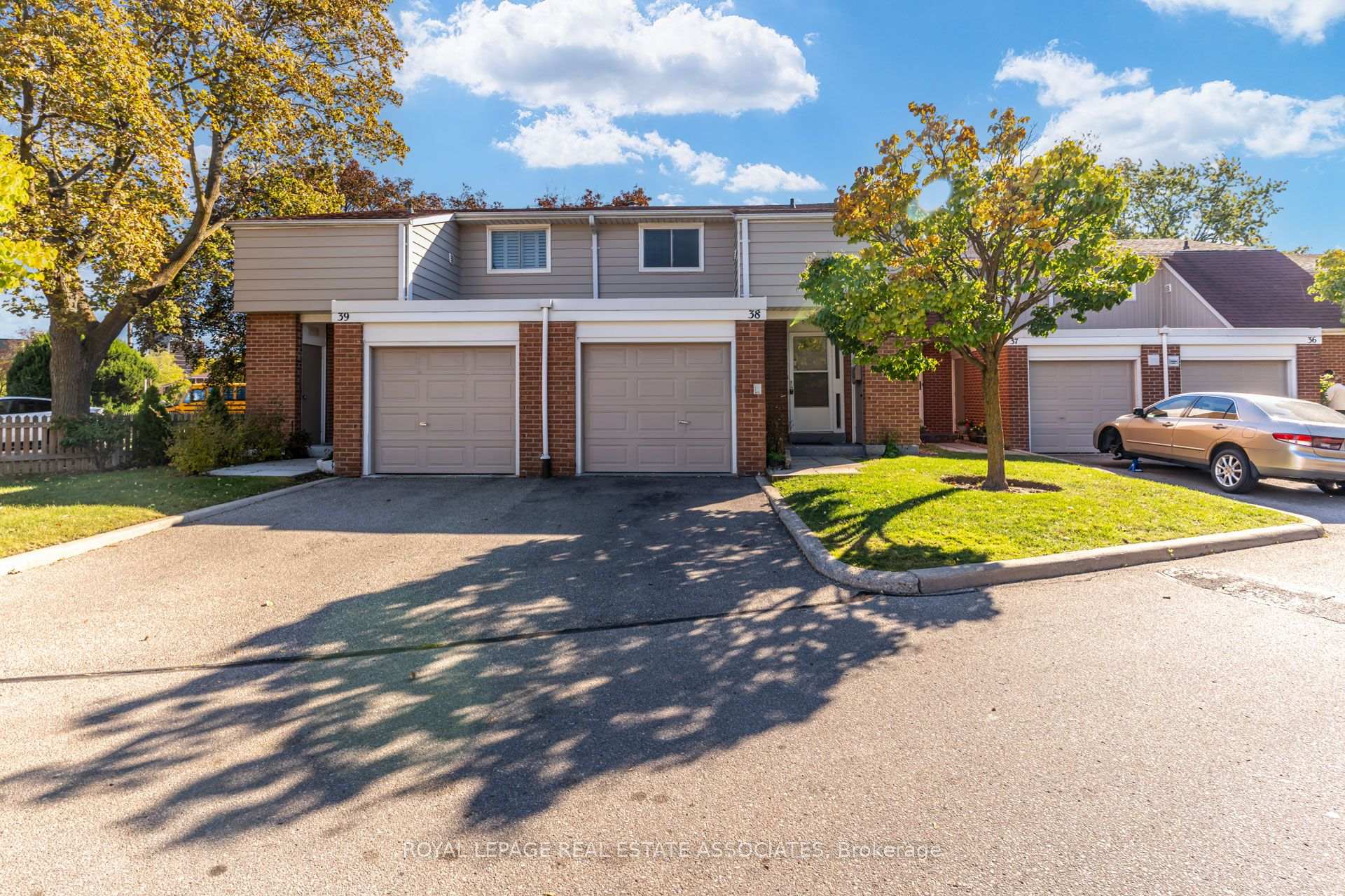 Front of 215 Mississauga Valley Boulevard