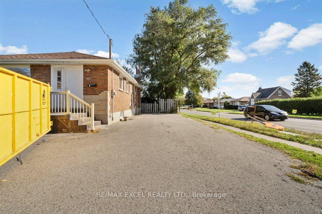 Photo 2 of 65 Wilson Road N, Oshawa, O'Neill — HOMEH