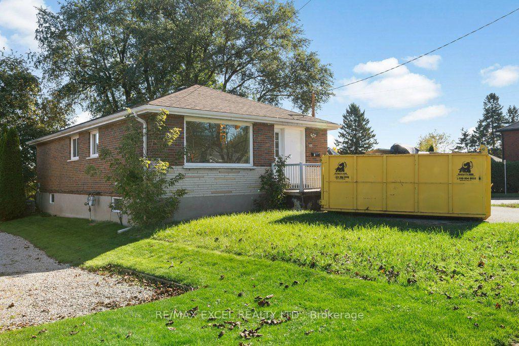 Photo 3 of 65 Wilson Road N, Oshawa, O'Neill — HOMEH