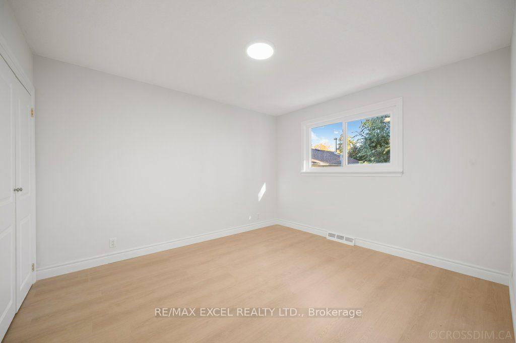 Photo 16 of 65 Wilson Road N, Oshawa, O'Neill — HOMEH