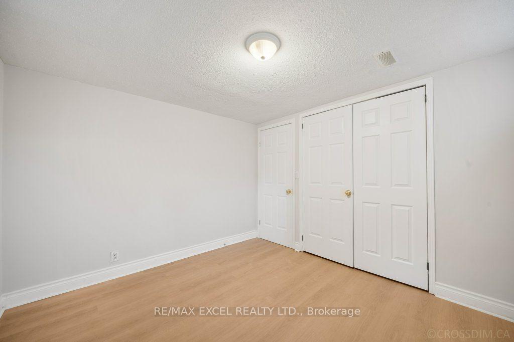 Photo 34 of 65 Wilson Road N, Oshawa, O'Neill — HOMEH