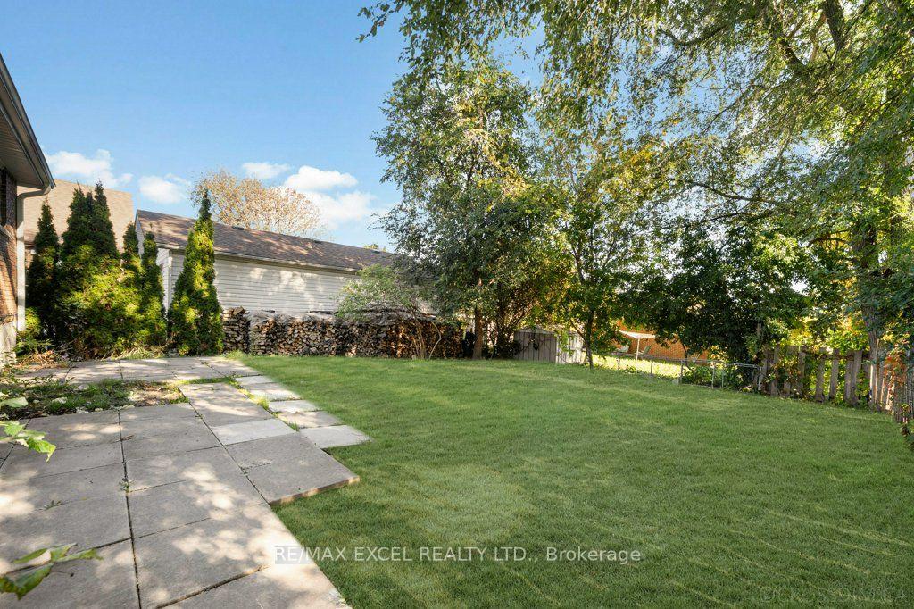 Photo 38 of 65 Wilson Road N, Oshawa, O'Neill — HOMEH