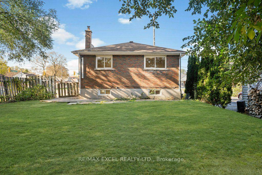 Photo 41 of 65 Wilson Road N, Oshawa, O'Neill — HOMEH