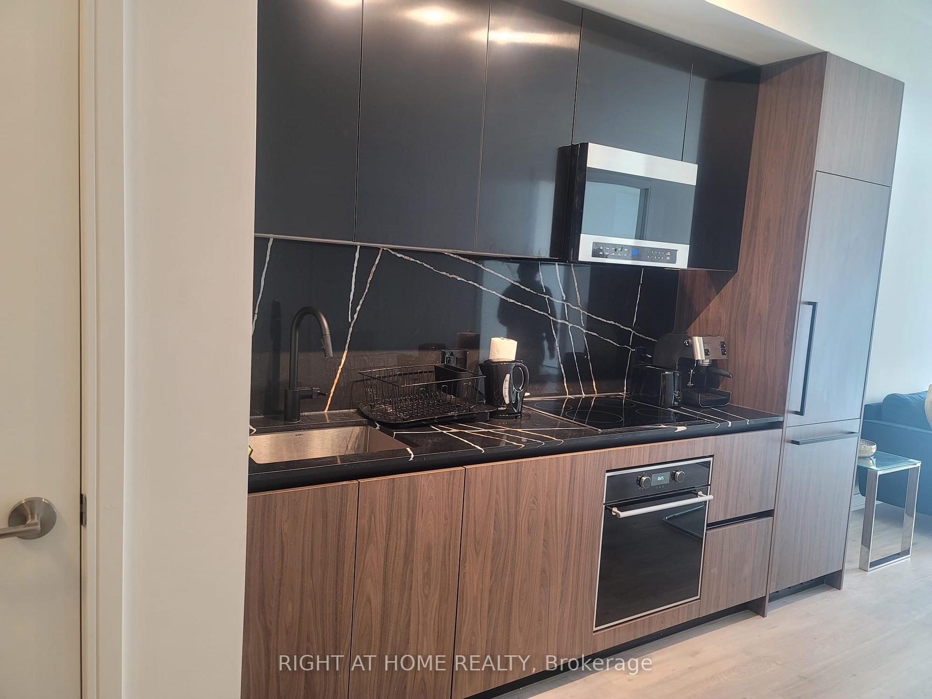 Photo 3 of Unit 516, 425 Front Street E, Toronto, Waterfront Communities — HOMEH