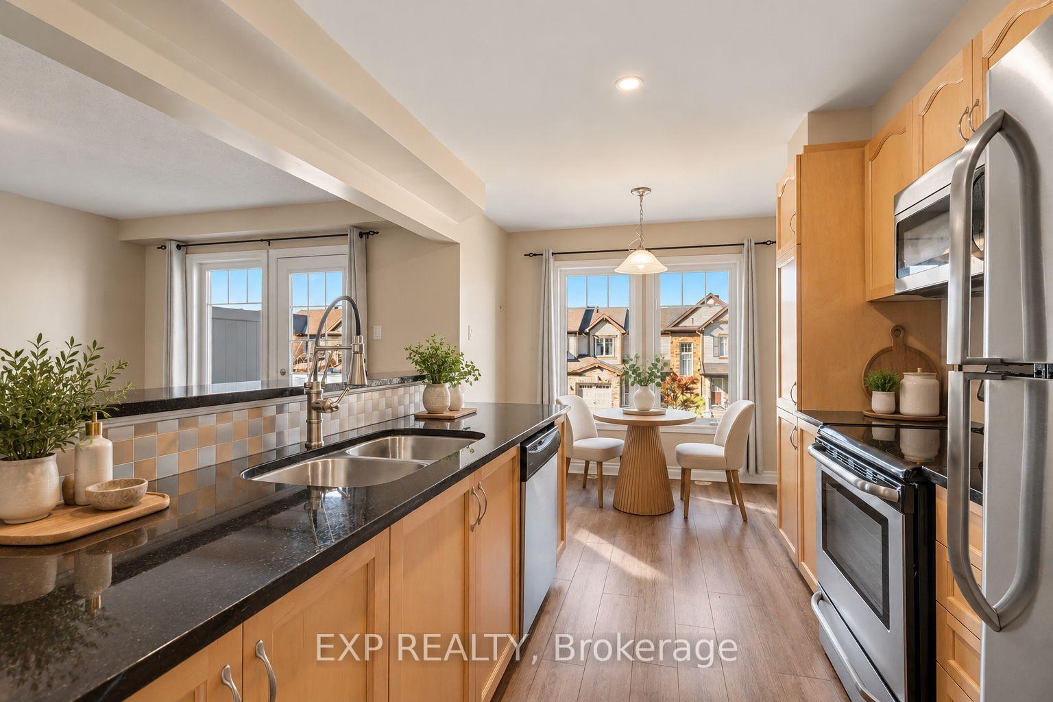 Photo 8 of 364 Sweet Grass Circle, Ottawa, Barrhaven - Half Moon Bay — HOMEH
