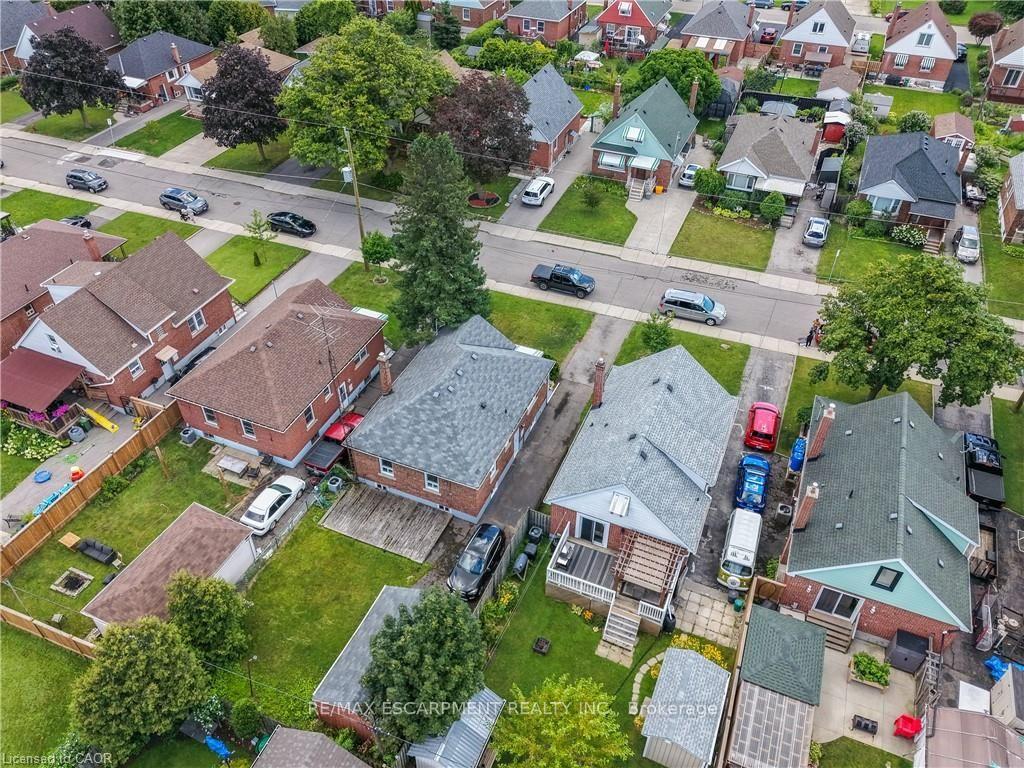Photo 4 of 150 Beland Avenue S, Hamilton, Glenview — HOMEH