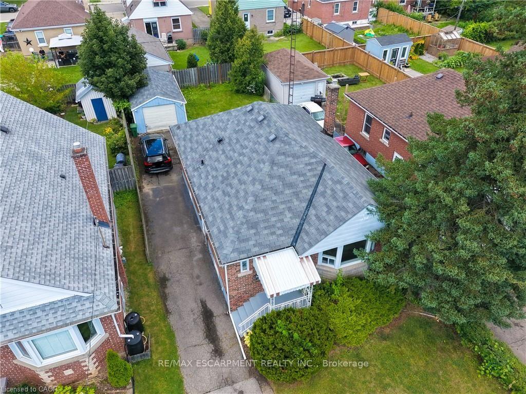 Photo 5 of 150 Beland Avenue S, Hamilton, Glenview — HOMEH