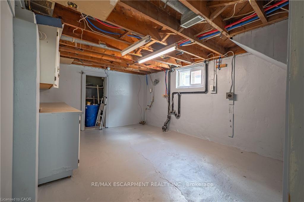 Photo 22 of 150 Beland Avenue S, Hamilton, Glenview — HOMEH