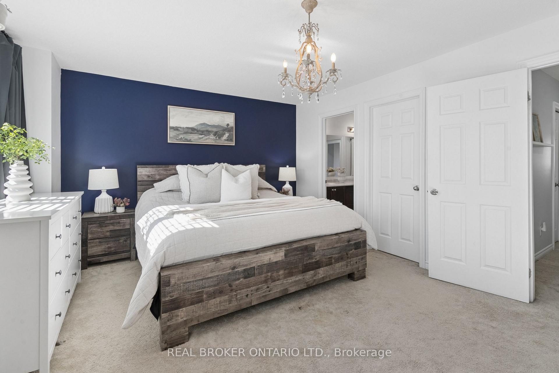 Photo 14 of 42 Renfrew Street, Kitchener, Huron Park — HOMEH