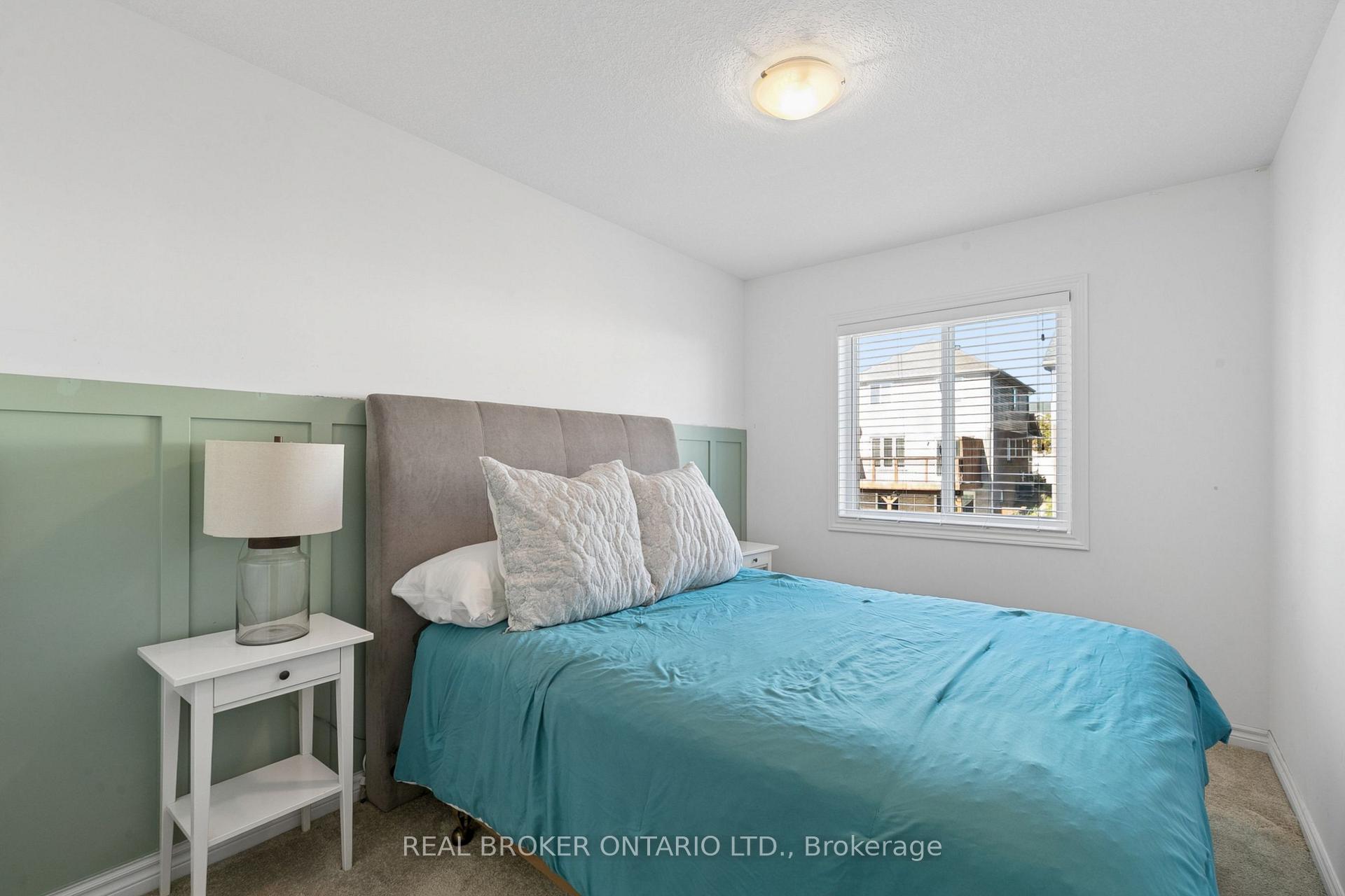 Photo 18 of 42 Renfrew Street, Kitchener, Huron Park — HOMEH