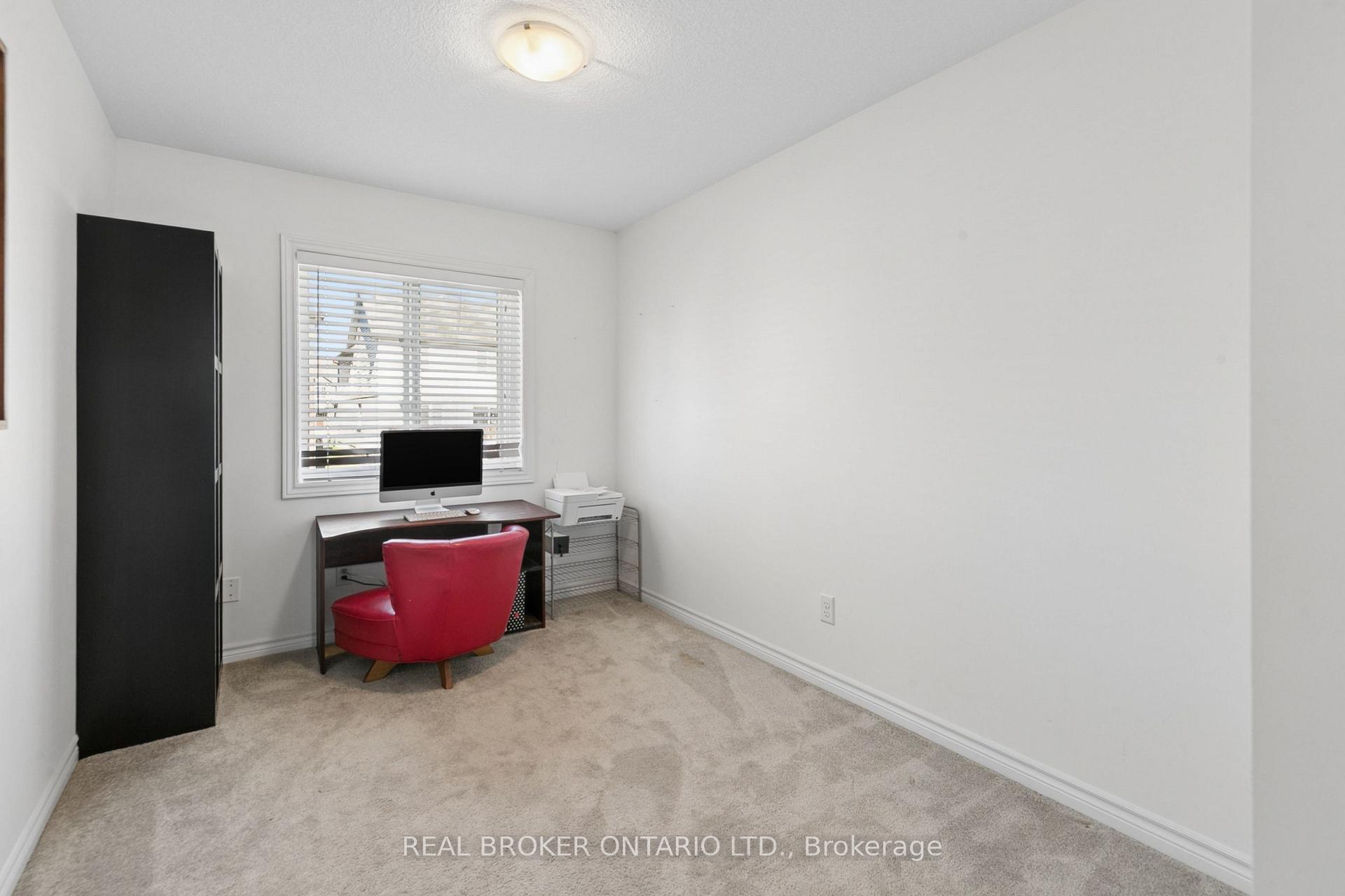 Photo 19 of 42 Renfrew Street, Kitchener, Huron Park — HOMEH