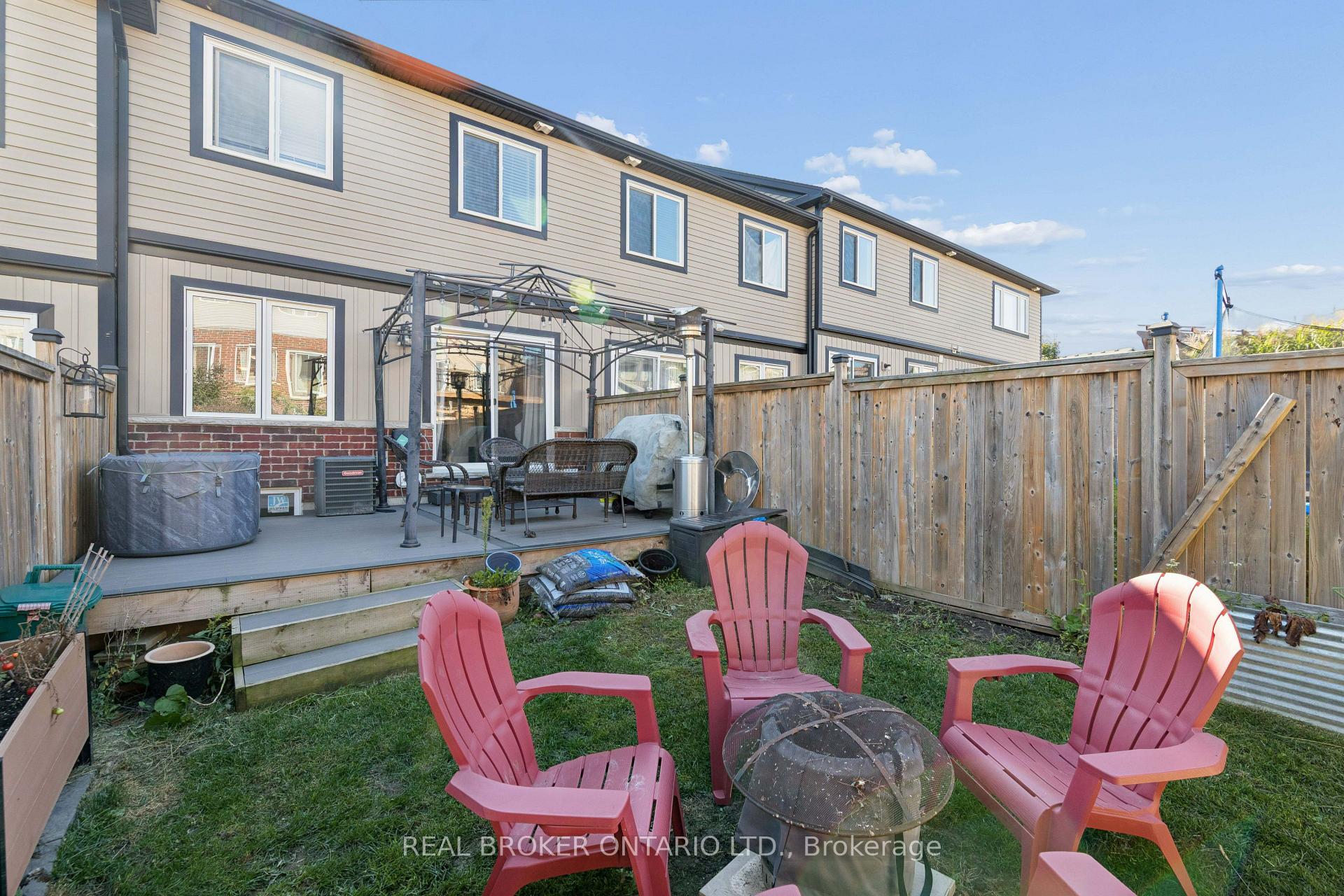 Photo 21 of 42 Renfrew Street, Kitchener, Huron Park — HOMEH