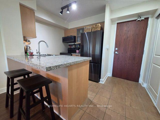 Photo 4 of Unit 210, 18 Harrison Garden Boulevard, North York, Willowdale East — HOMEH