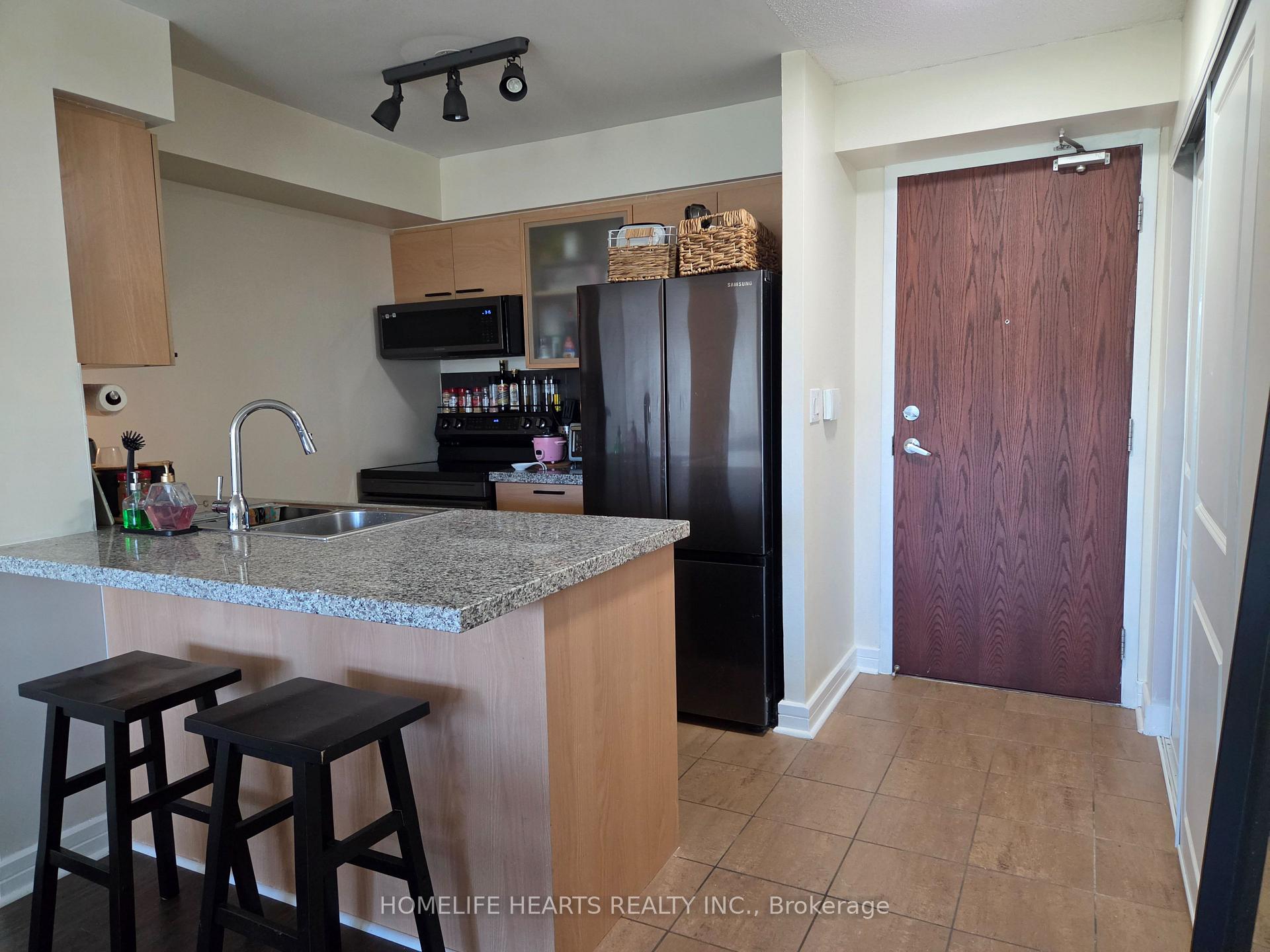Photo 7 of Unit 210, 18 Harrison Garden Boulevard, North York, Willowdale East — HOMEH