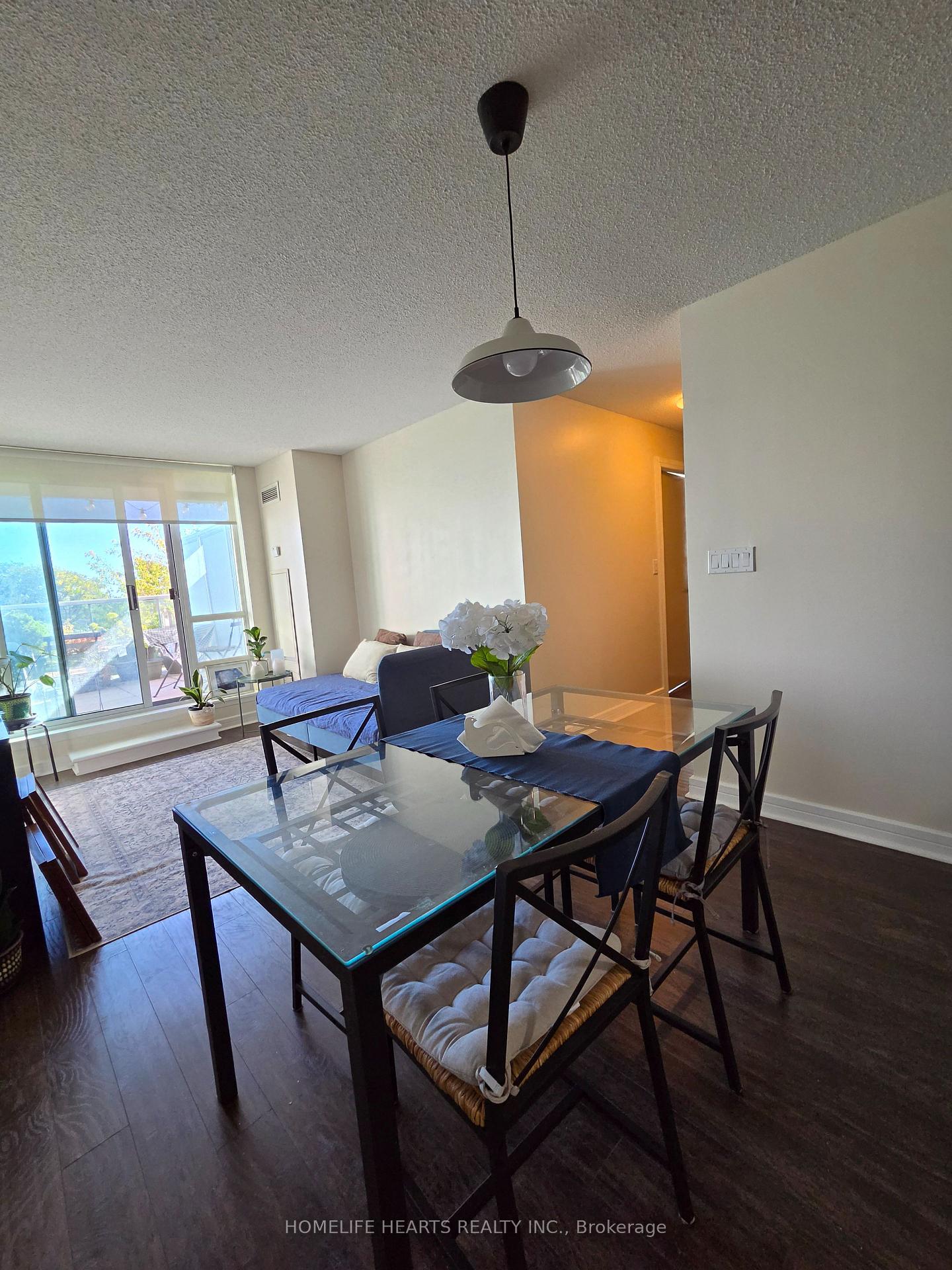 Photo 13 of Unit 210, 18 Harrison Garden Boulevard, North York, Willowdale East — HOMEH