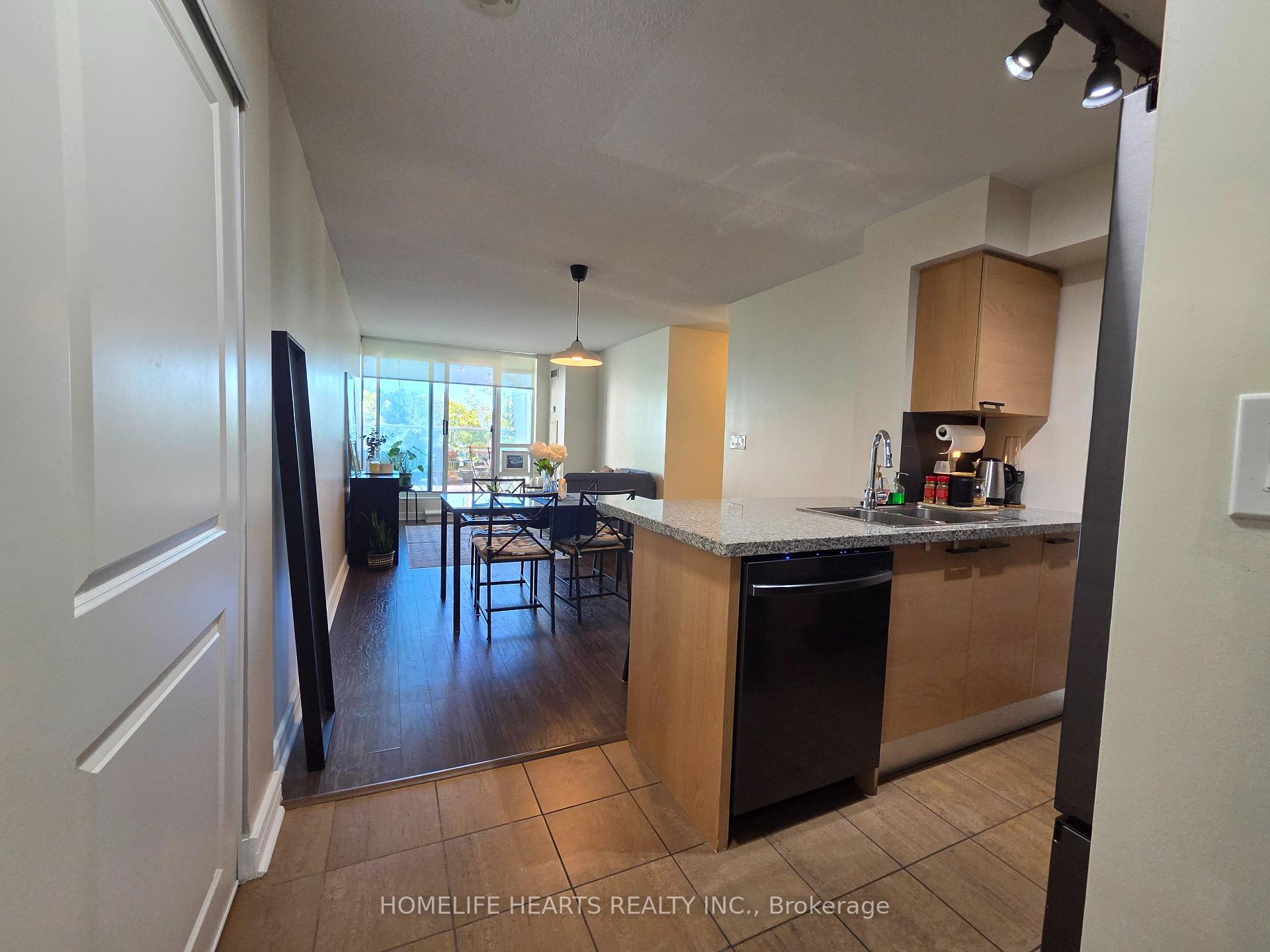 Photo 15 of Unit 210, 18 Harrison Garden Boulevard, North York, Willowdale East — HOMEH