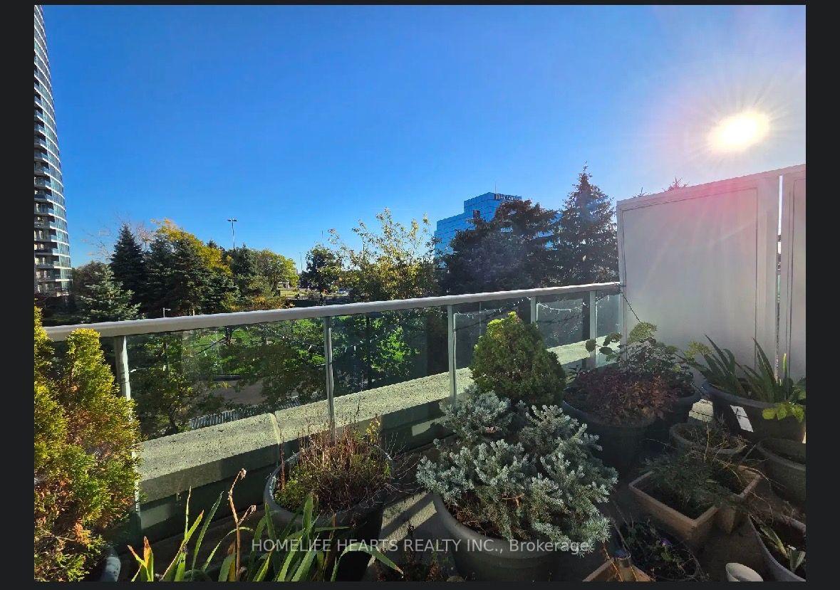 Photo 18 of Unit 210, 18 Harrison Garden Boulevard, North York, Willowdale East — HOMEH