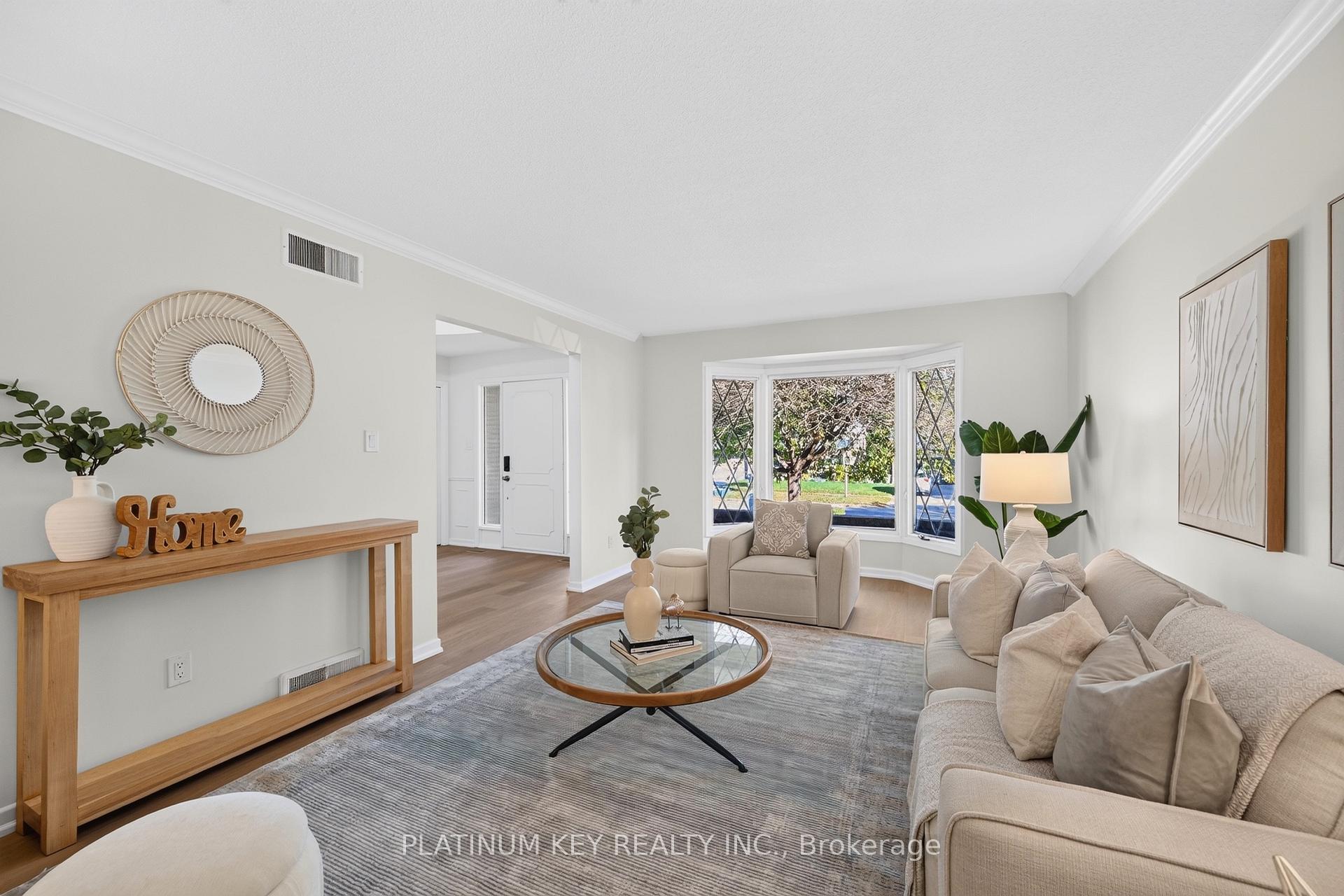 Photo 7 of 723 Cranbrook Road, London, South M — HOMEH