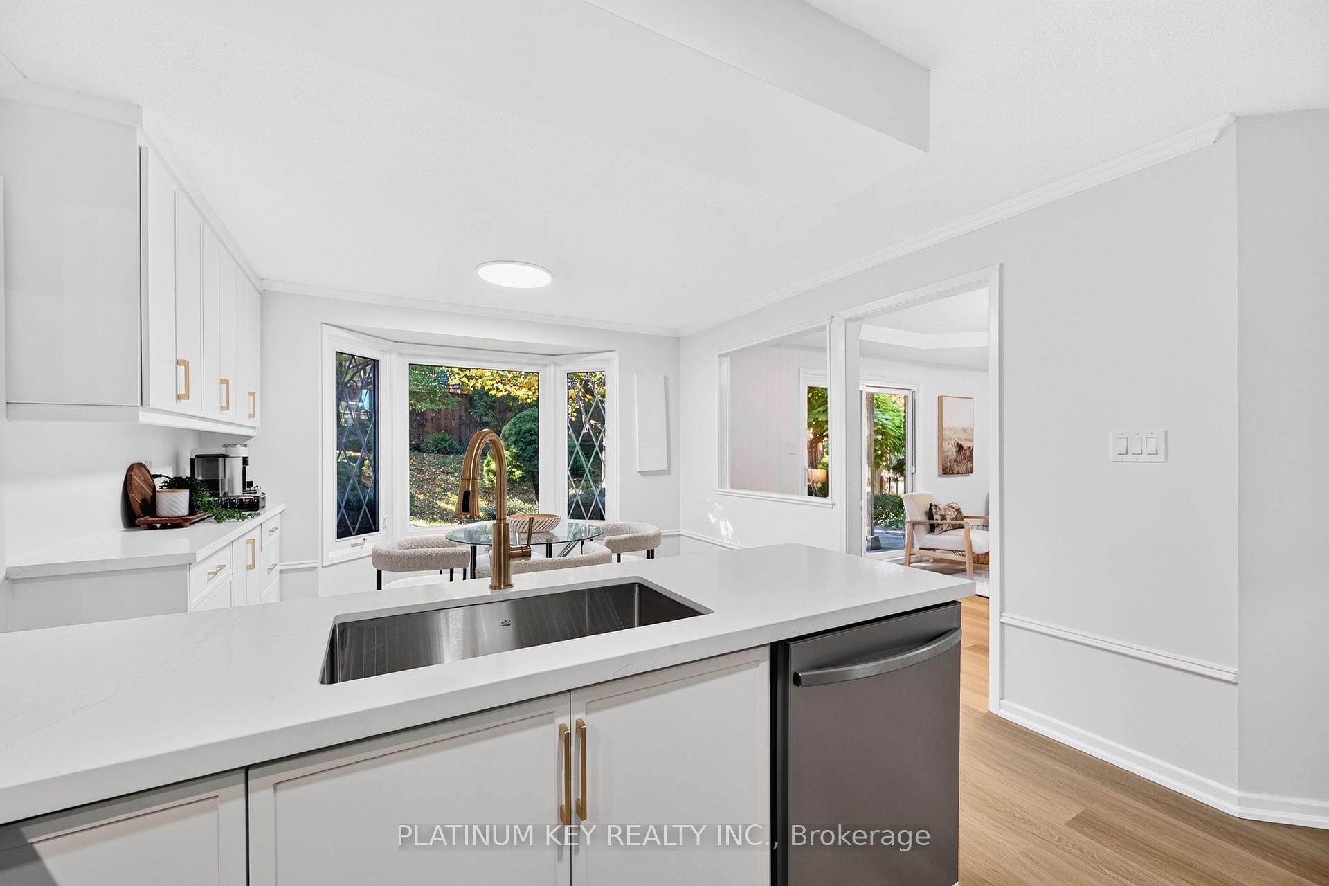 Photo 12 of 723 Cranbrook Road, London, South M — HOMEH