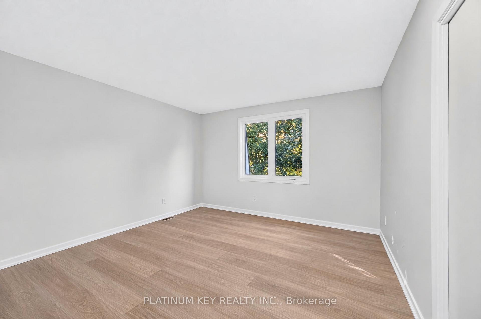 Photo 29 of 723 Cranbrook Road, London, South M — HOMEH