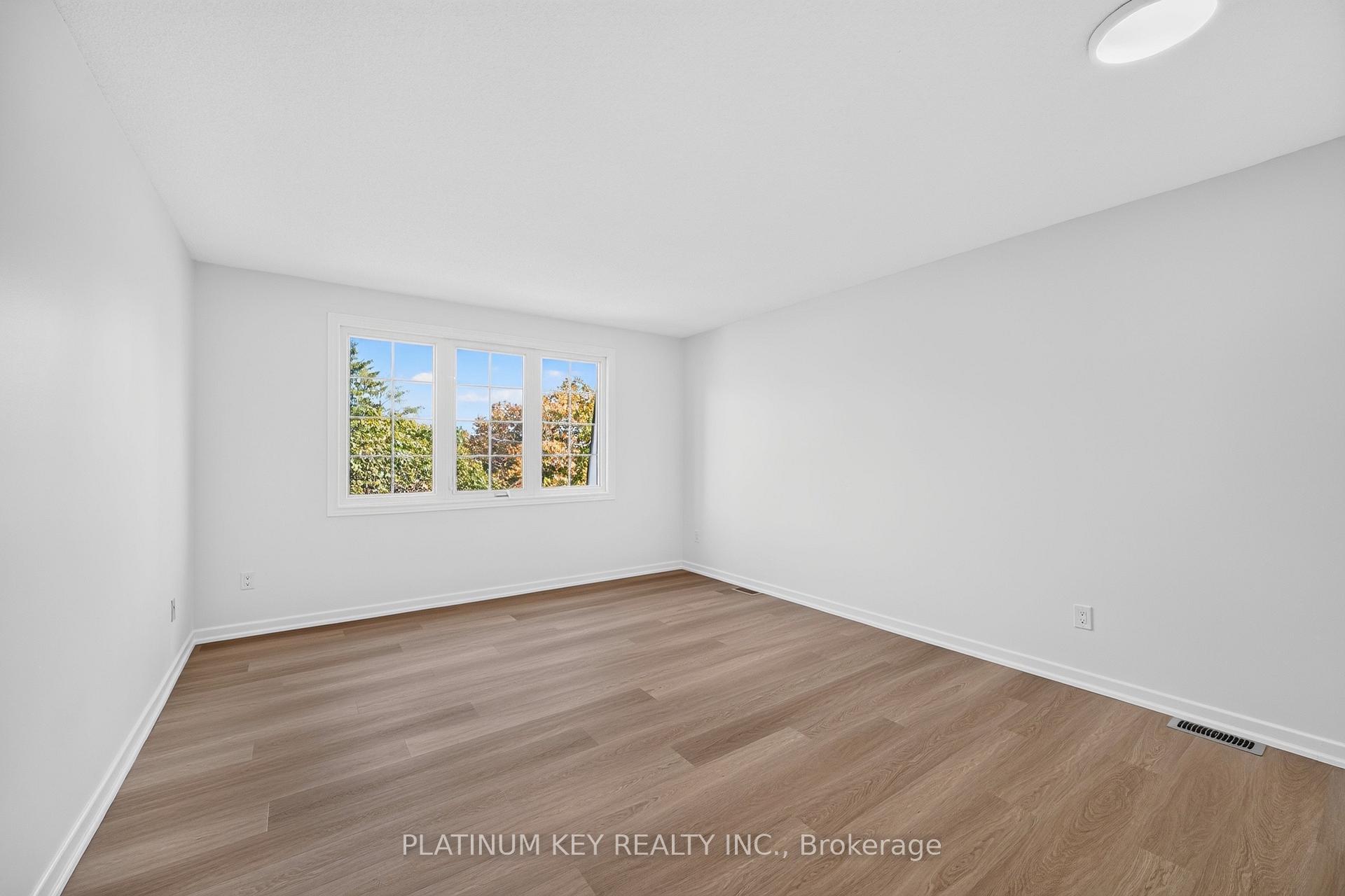 Photo 31 of 723 Cranbrook Road, London, South M — HOMEH