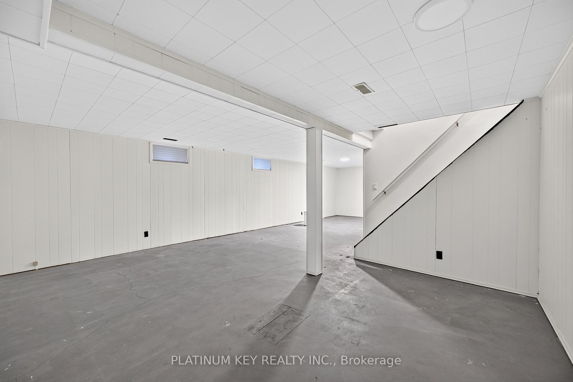 Photo 38 of 723 Cranbrook Road, London, South M — HOMEH