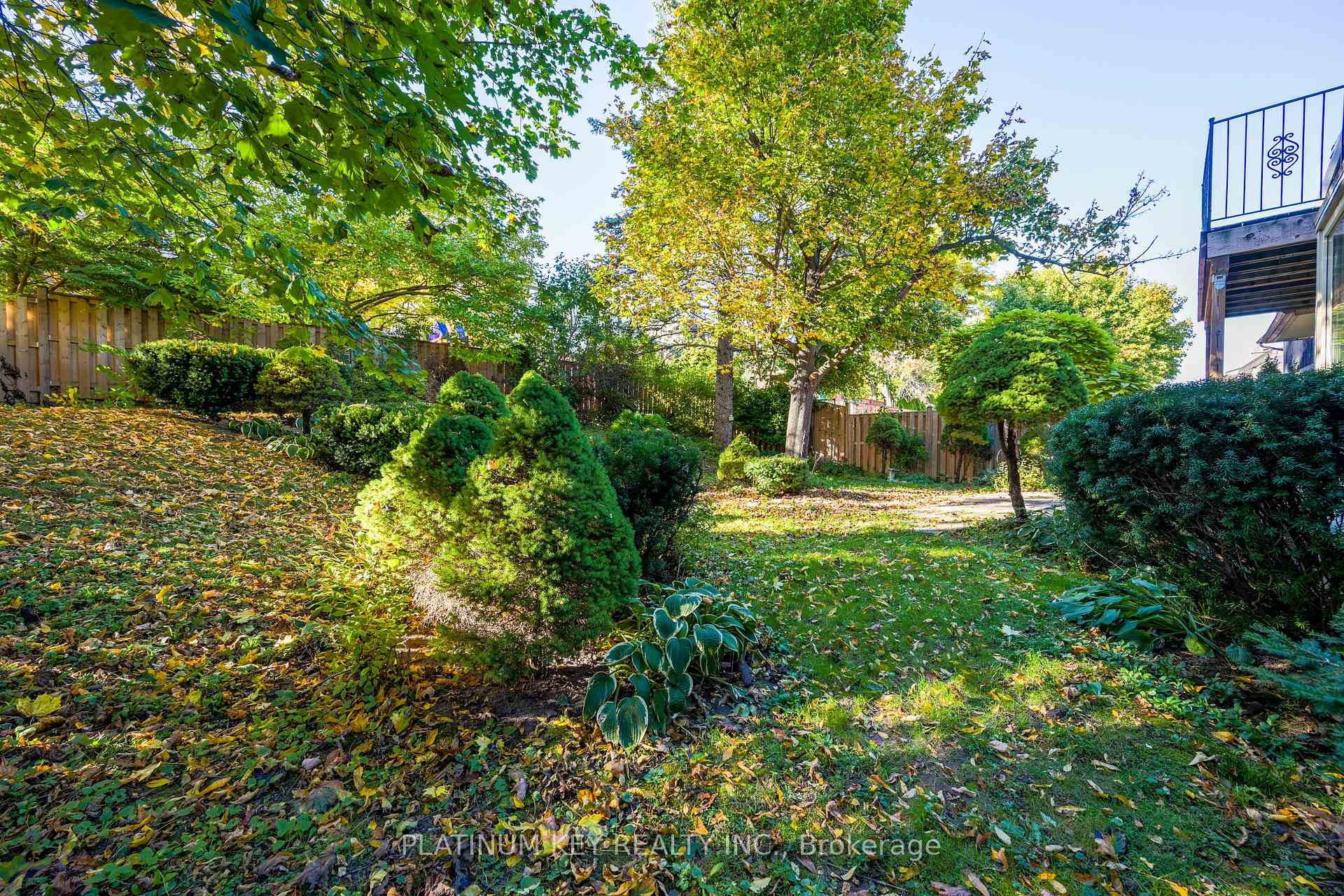 Photo 40 of 723 Cranbrook Road, London, South M — HOMEH