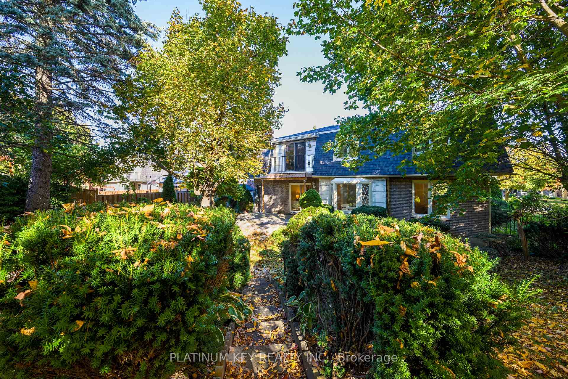 Photo 41 of 723 Cranbrook Road, London, South M — HOMEH