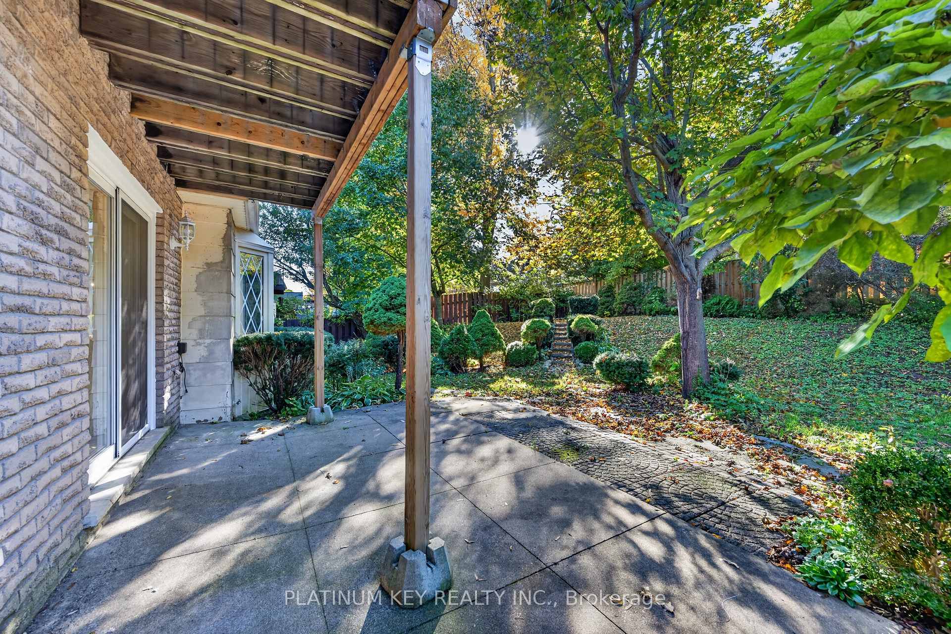 Photo 43 of 723 Cranbrook Road, London, South M — HOMEH