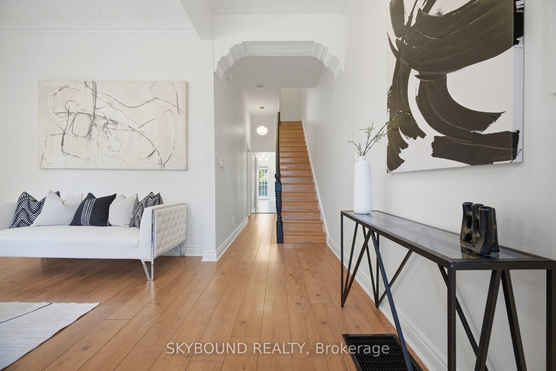Photo 6 of 155 Niagara Street, Toronto, Niagara — HOMEH