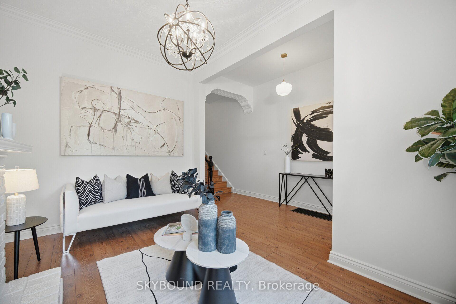 Photo 9 of 155 Niagara Street, Toronto, Niagara — HOMEH